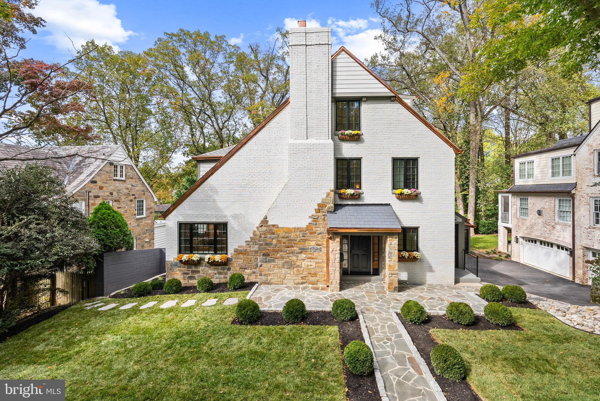 SPRING VALLEY - Residential