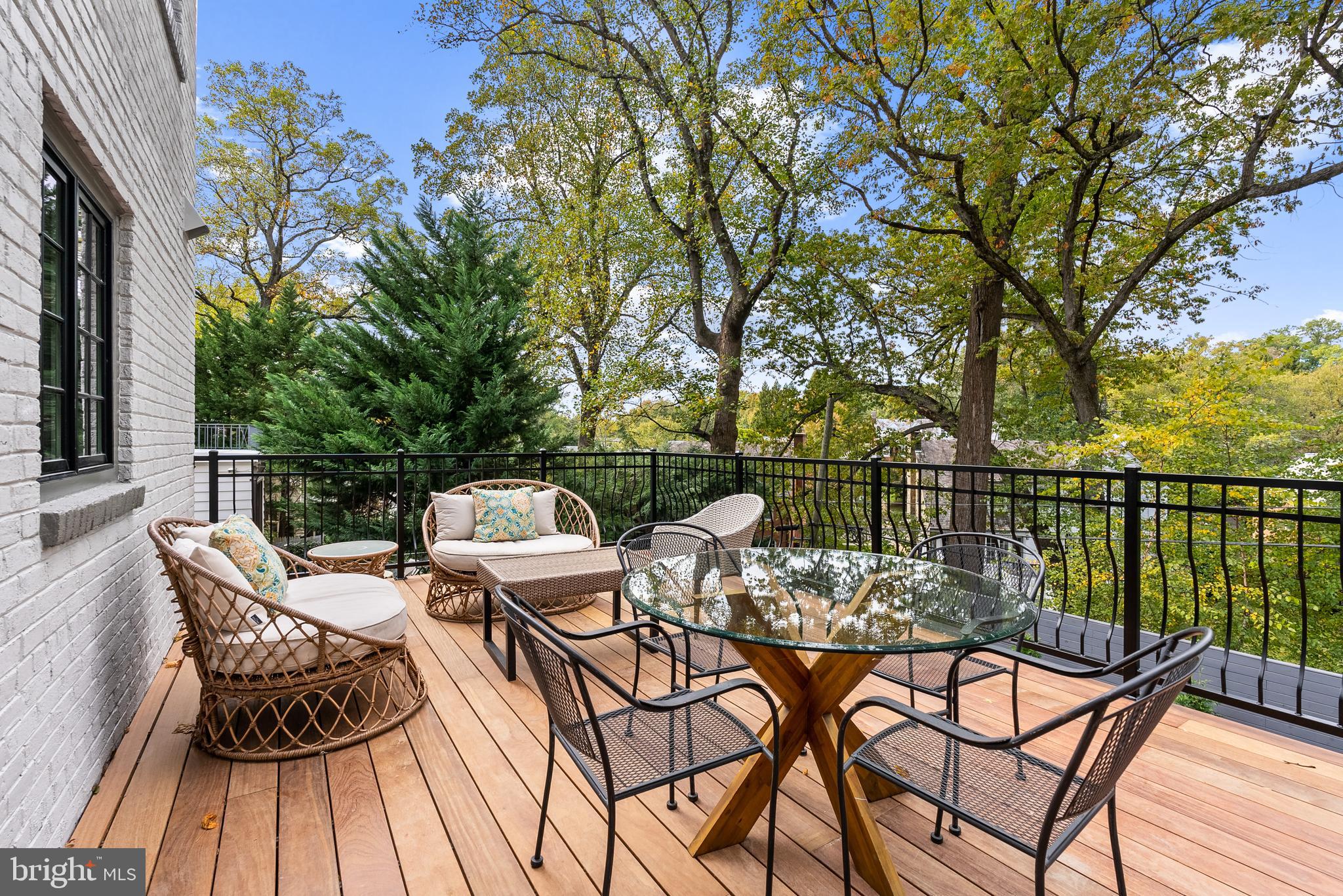 SPRING VALLEY - Residential