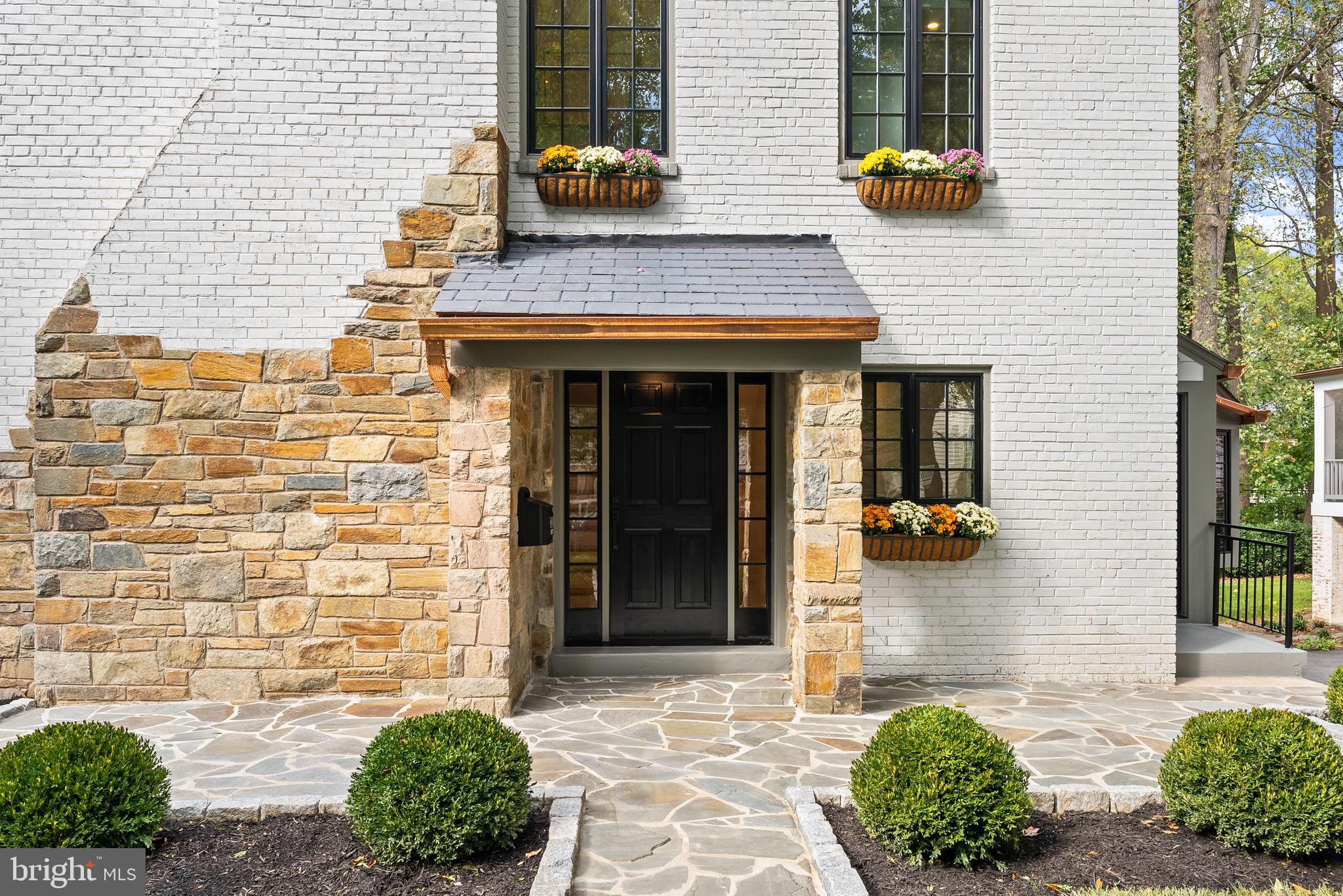 SPRING VALLEY - Residential