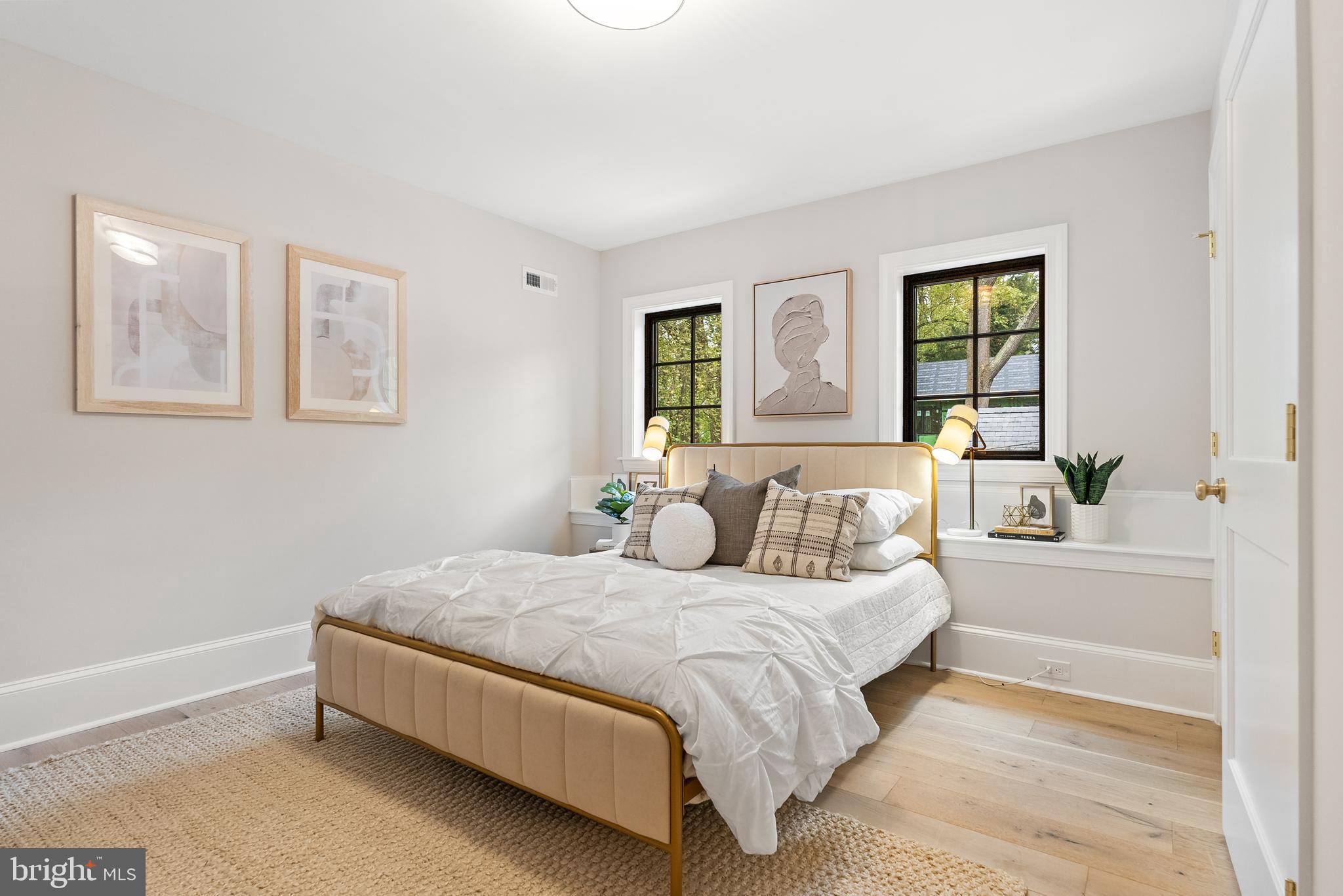 SPRING VALLEY - Residential