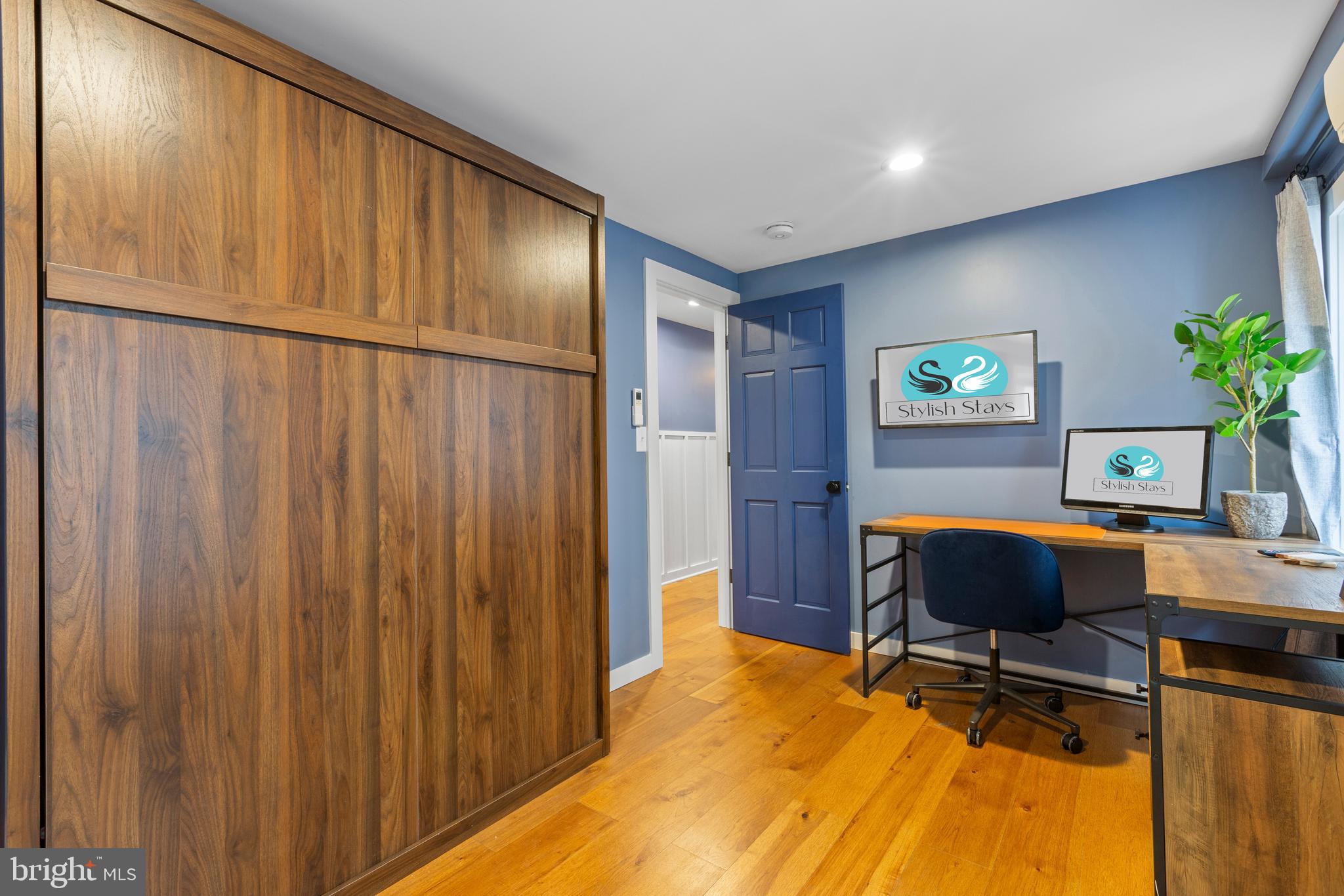 ANNAPOLIS - Commercial Sale