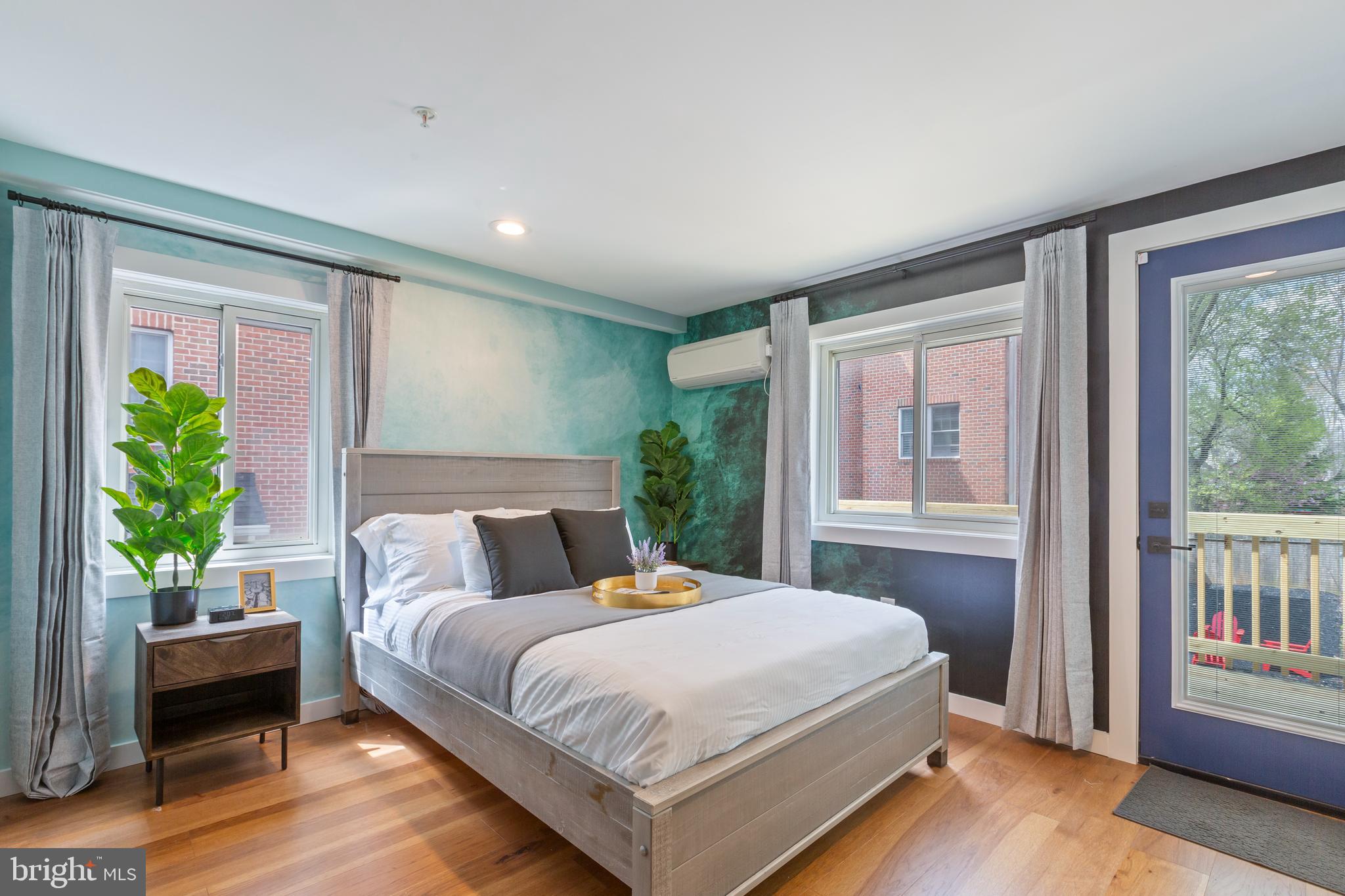 ANNAPOLIS - Commercial Sale