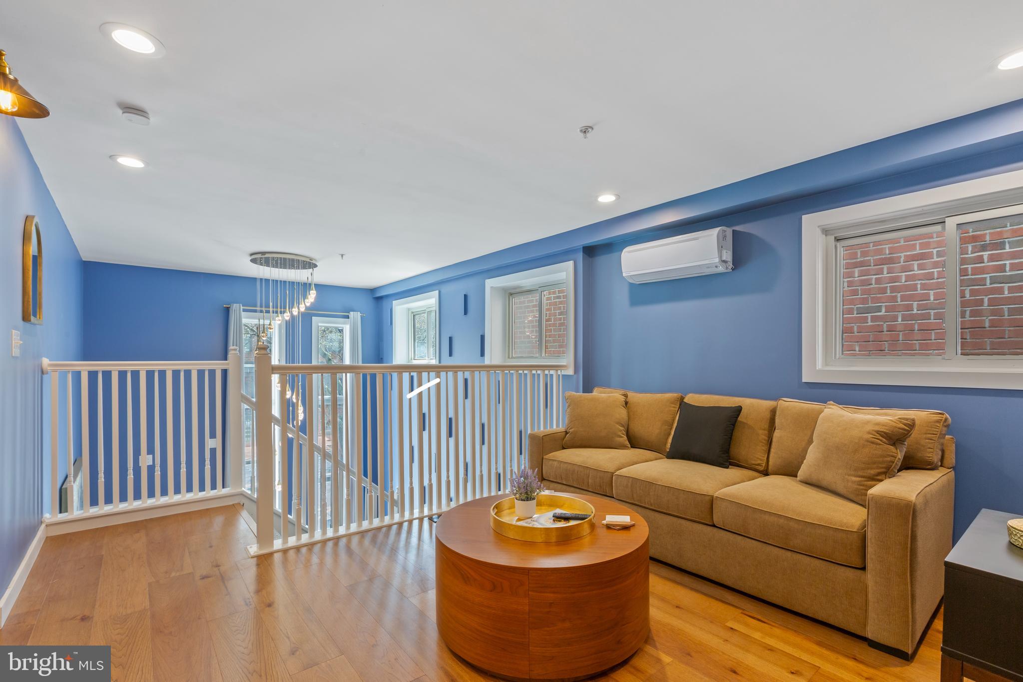 ANNAPOLIS - Commercial Sale