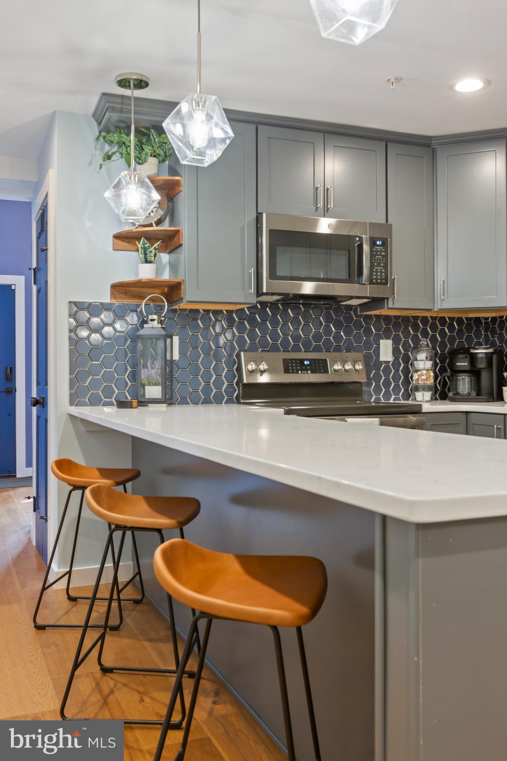 ANNAPOLIS - Commercial Sale