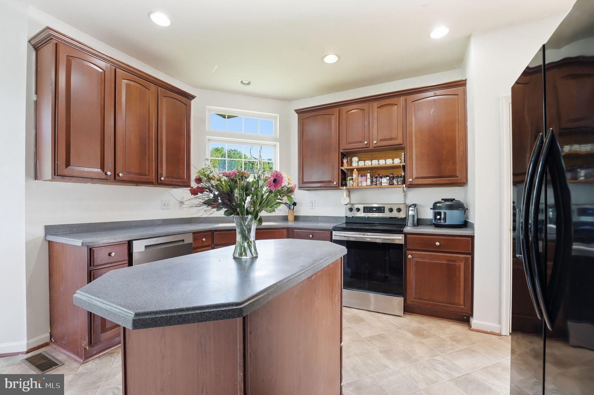 GREEN MEADOWS - Residential