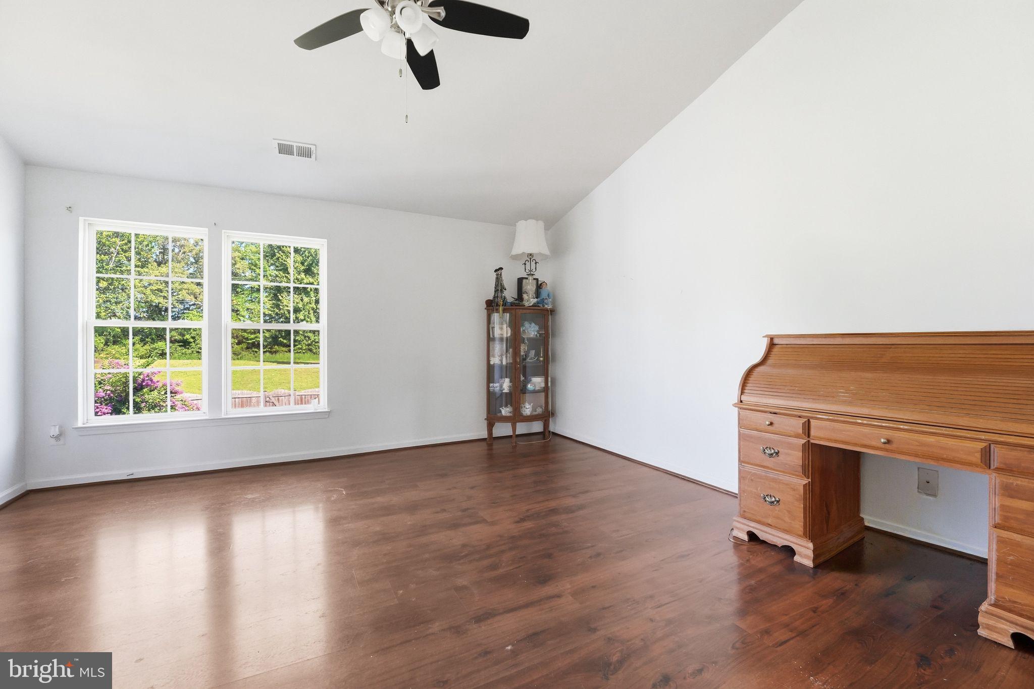 GREEN MEADOWS - Residential
