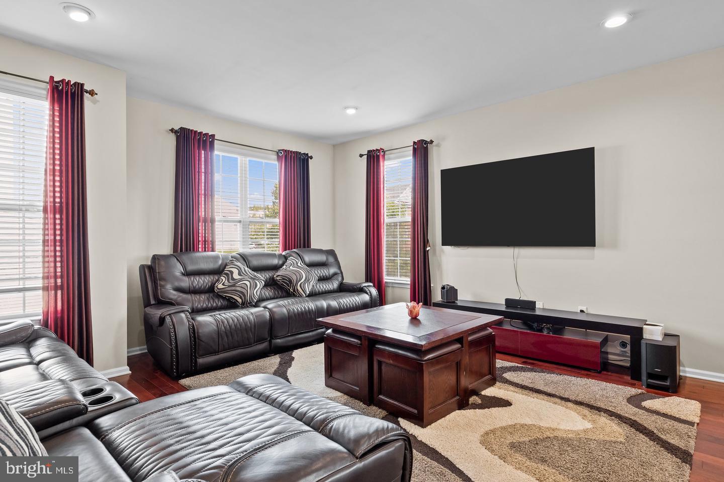 COUNTRY VIEW ESTATES - Residential