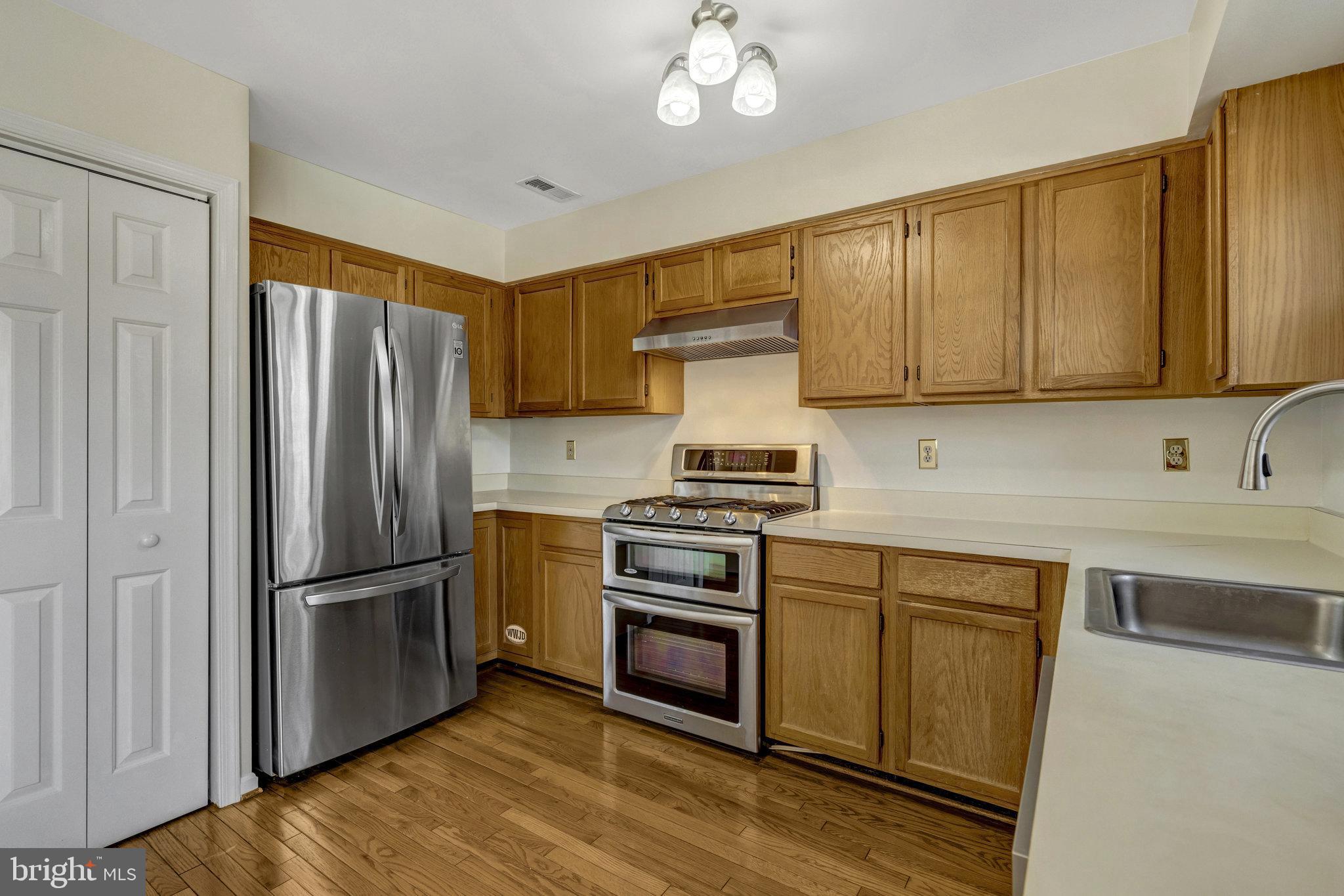 KEENE MILL OVERLOOK - Residential Lease