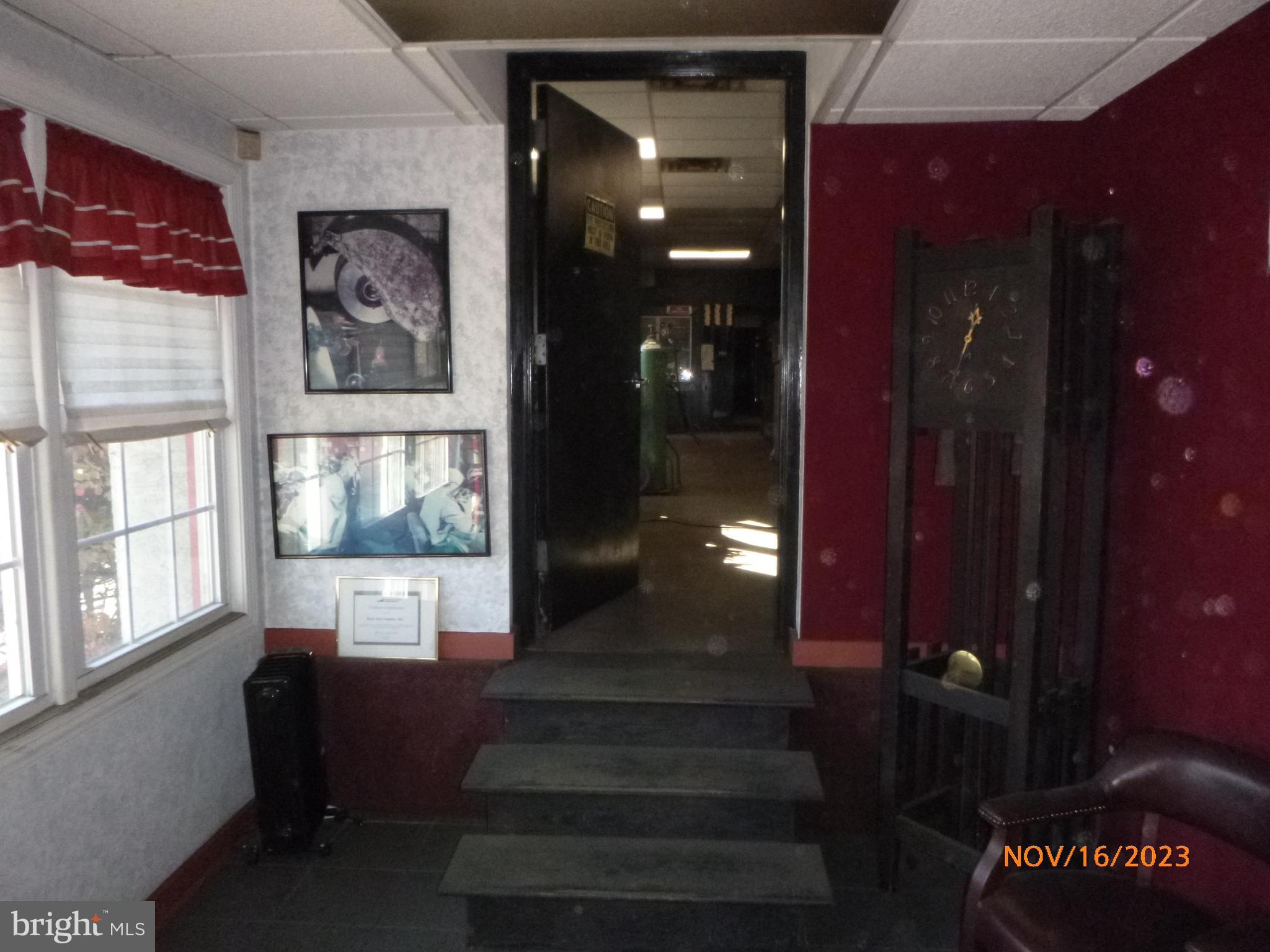 WILLOW GROVE - Commercial Sale