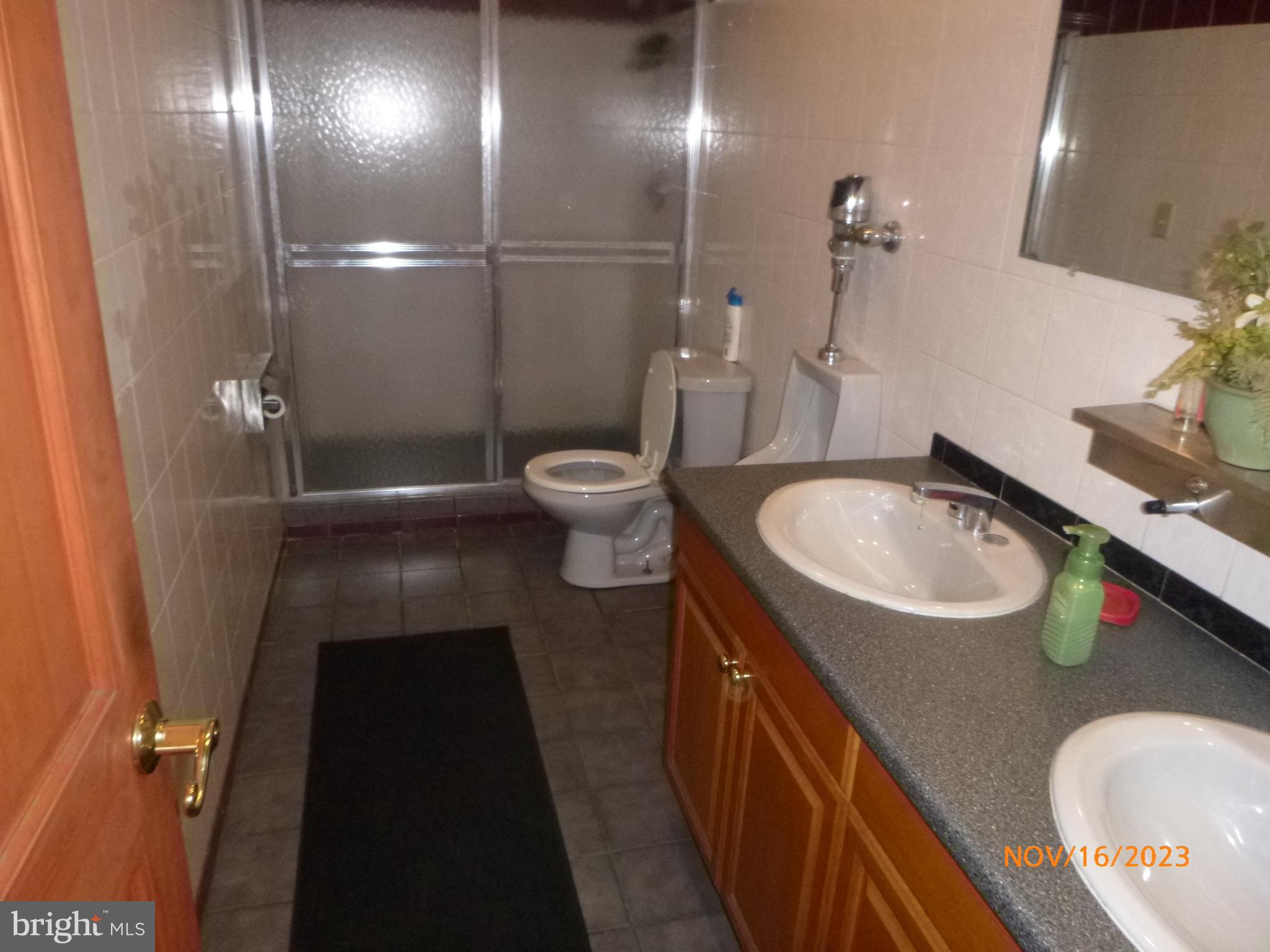 WILLOW GROVE - Commercial Sale