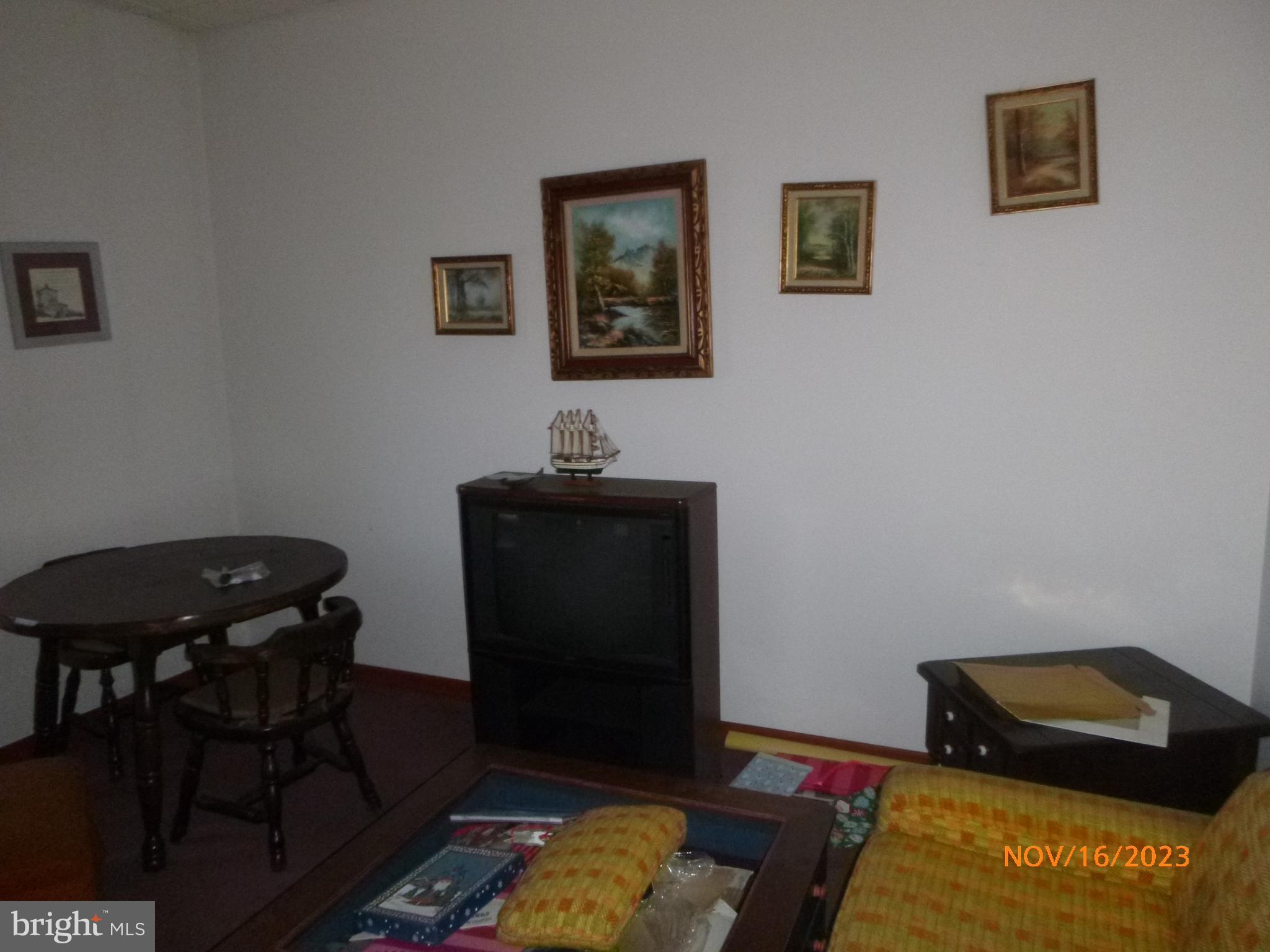 WILLOW GROVE - Commercial Sale