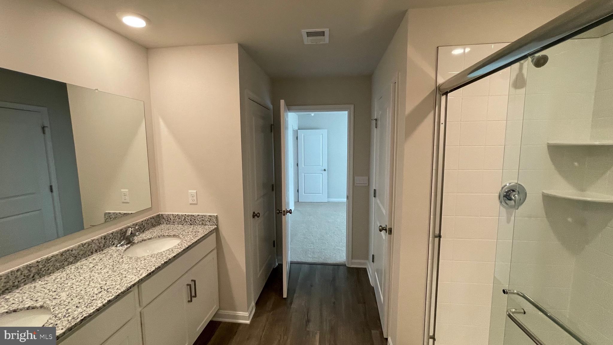WEST WIND - Residential Lease