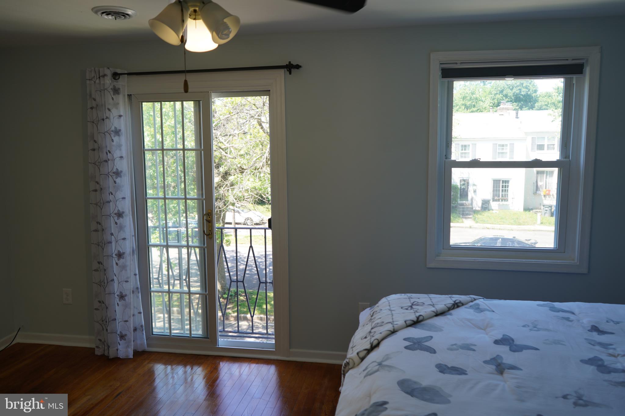 CARLYN PARK - Residential