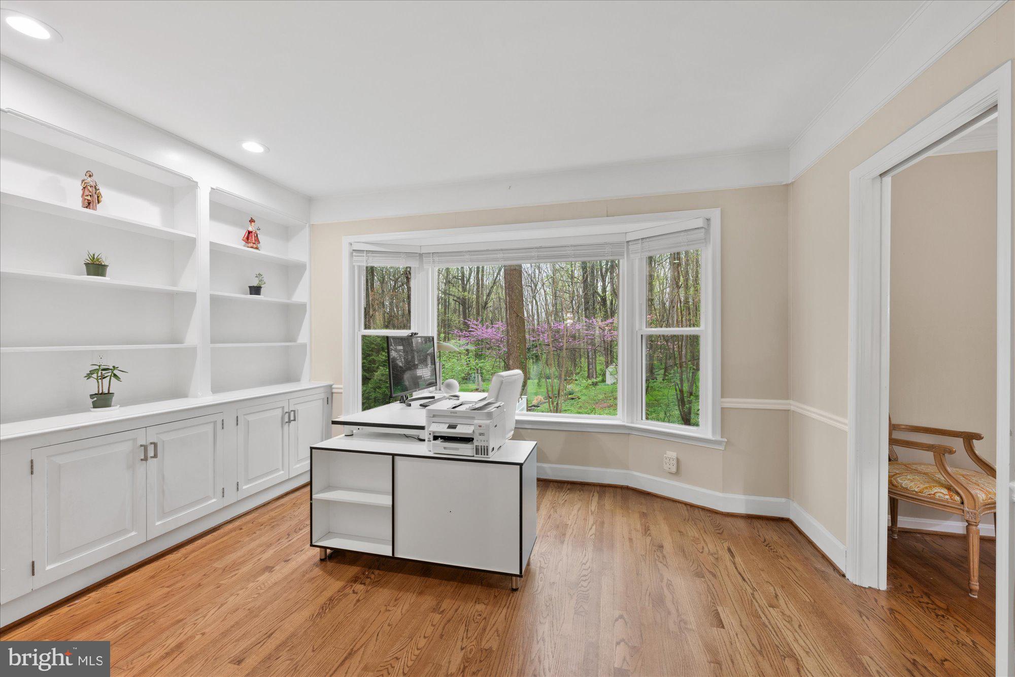 ABBEY GLEN - Residential