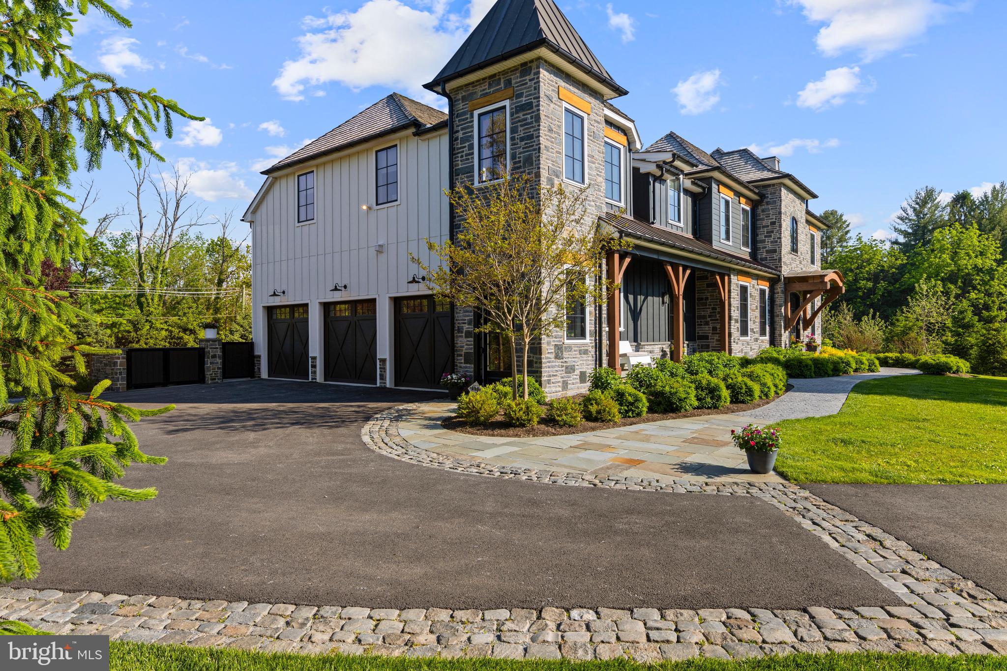 THE THICKET - Residential