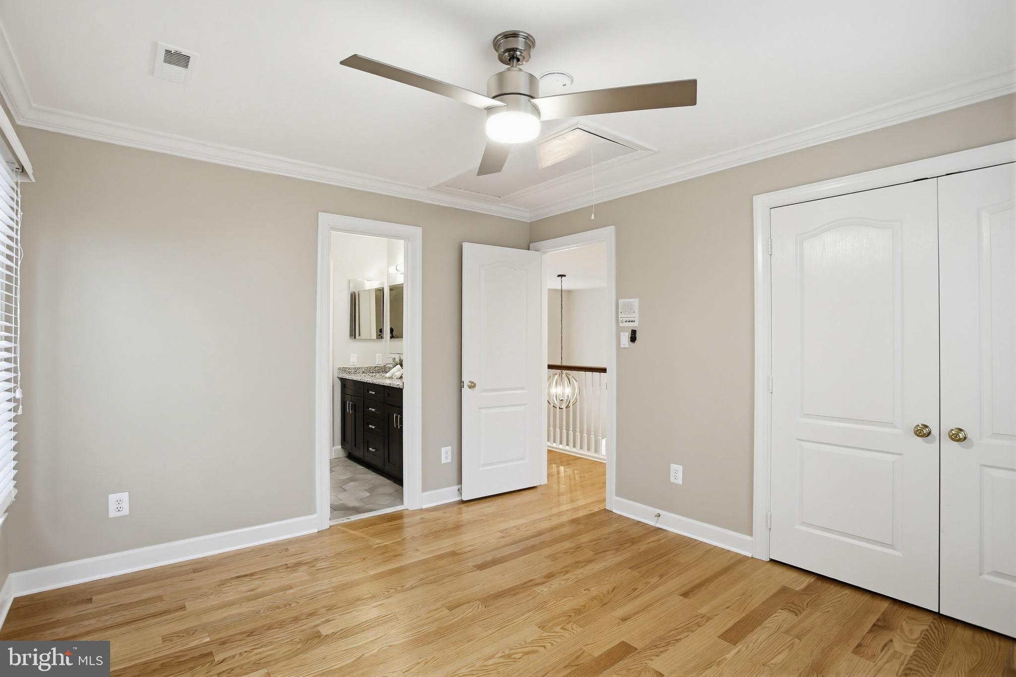 RESTON - Residential