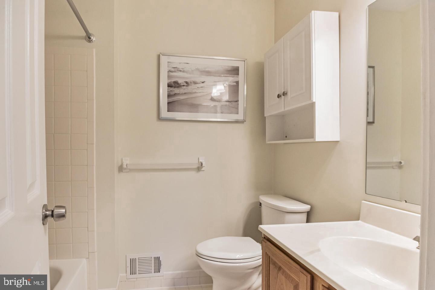 CHESTERBROOK - Residential Lease
