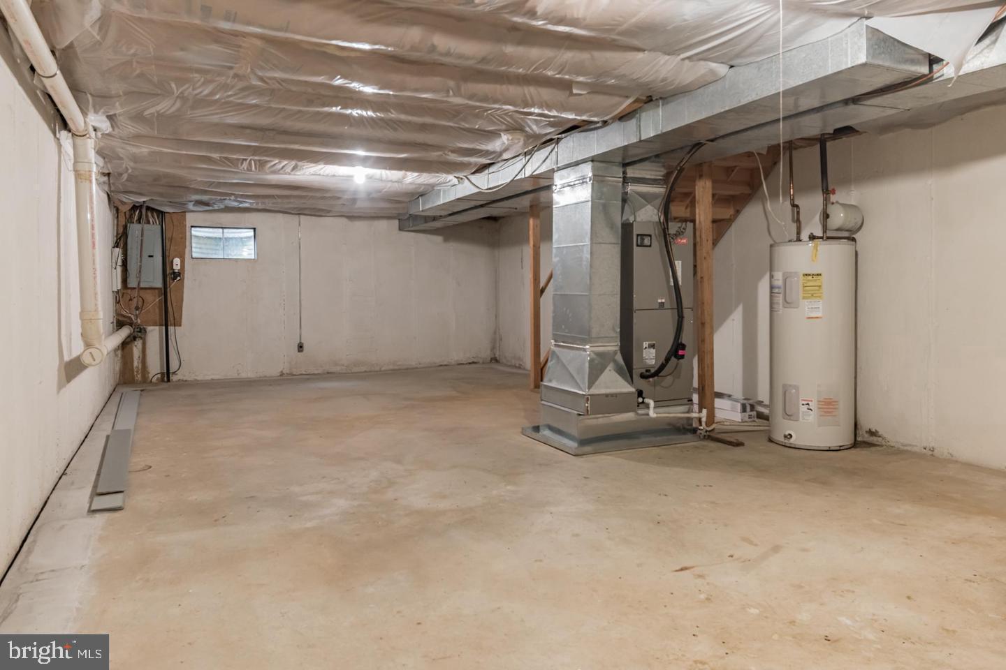 CHESTERBROOK - Residential Lease