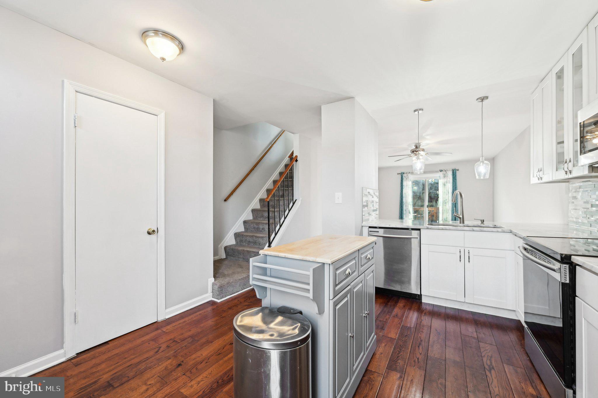 MARBLE HILL - Residential