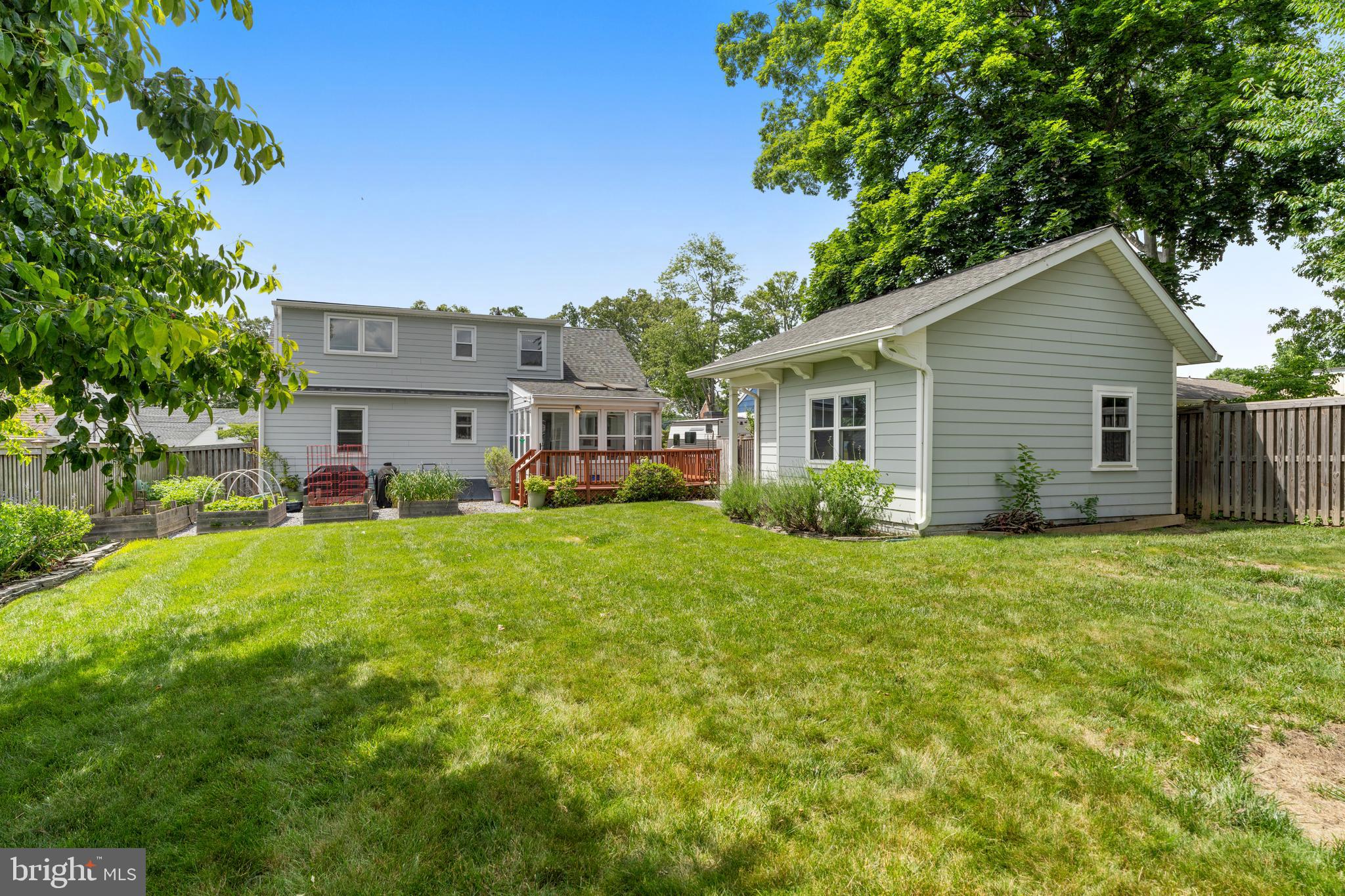 OAK LODGE - Residential