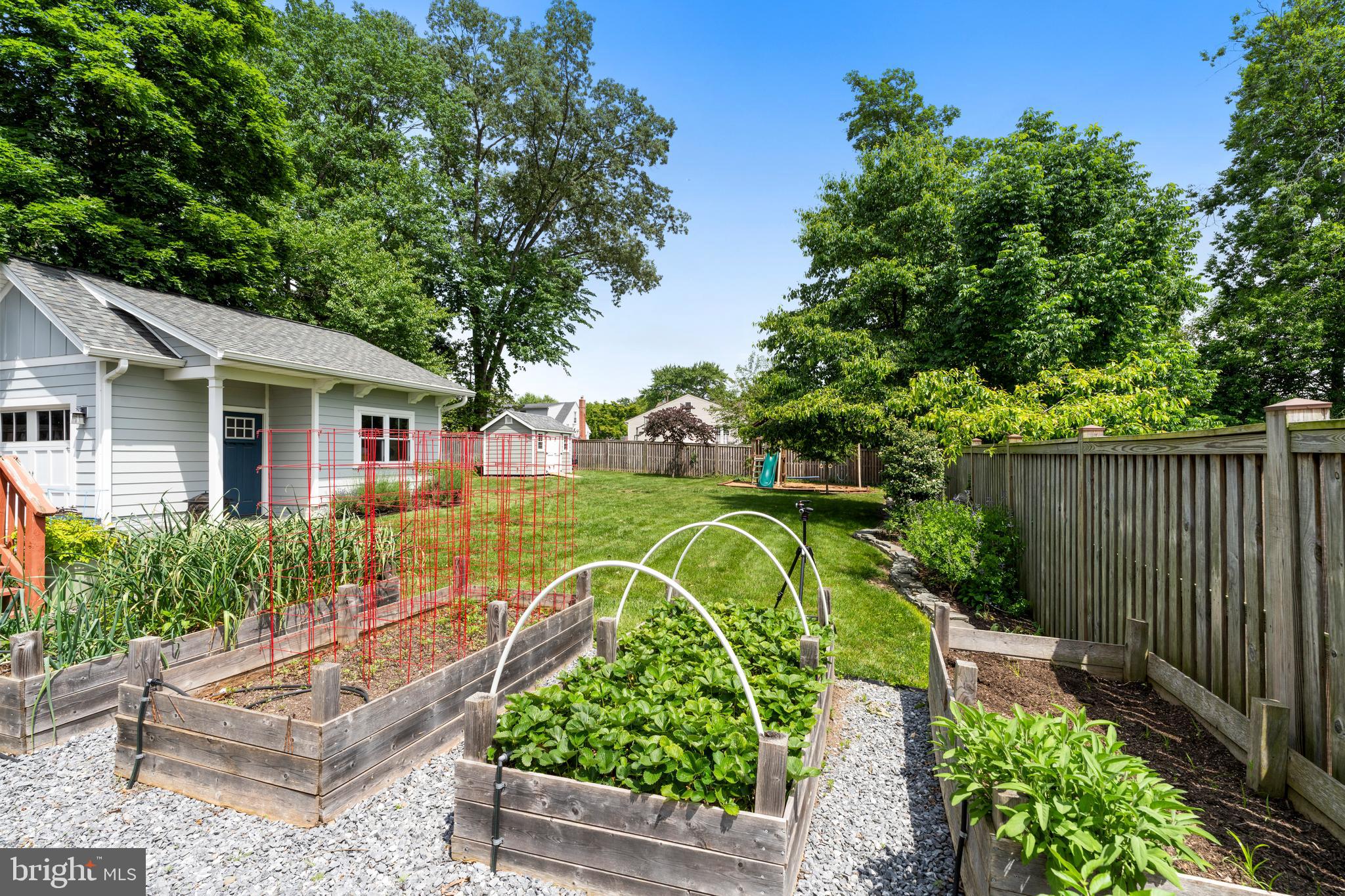 OAK LODGE - Residential