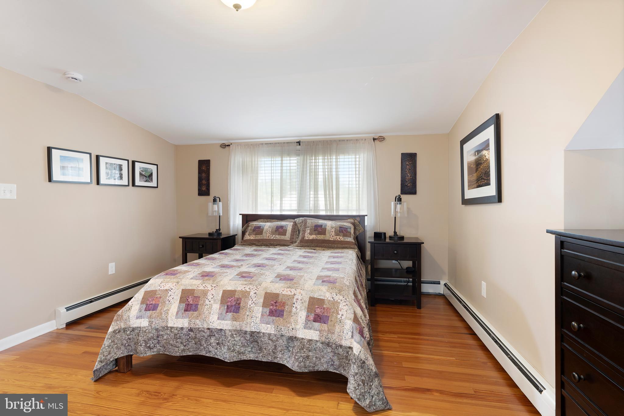 OAK LODGE - Residential