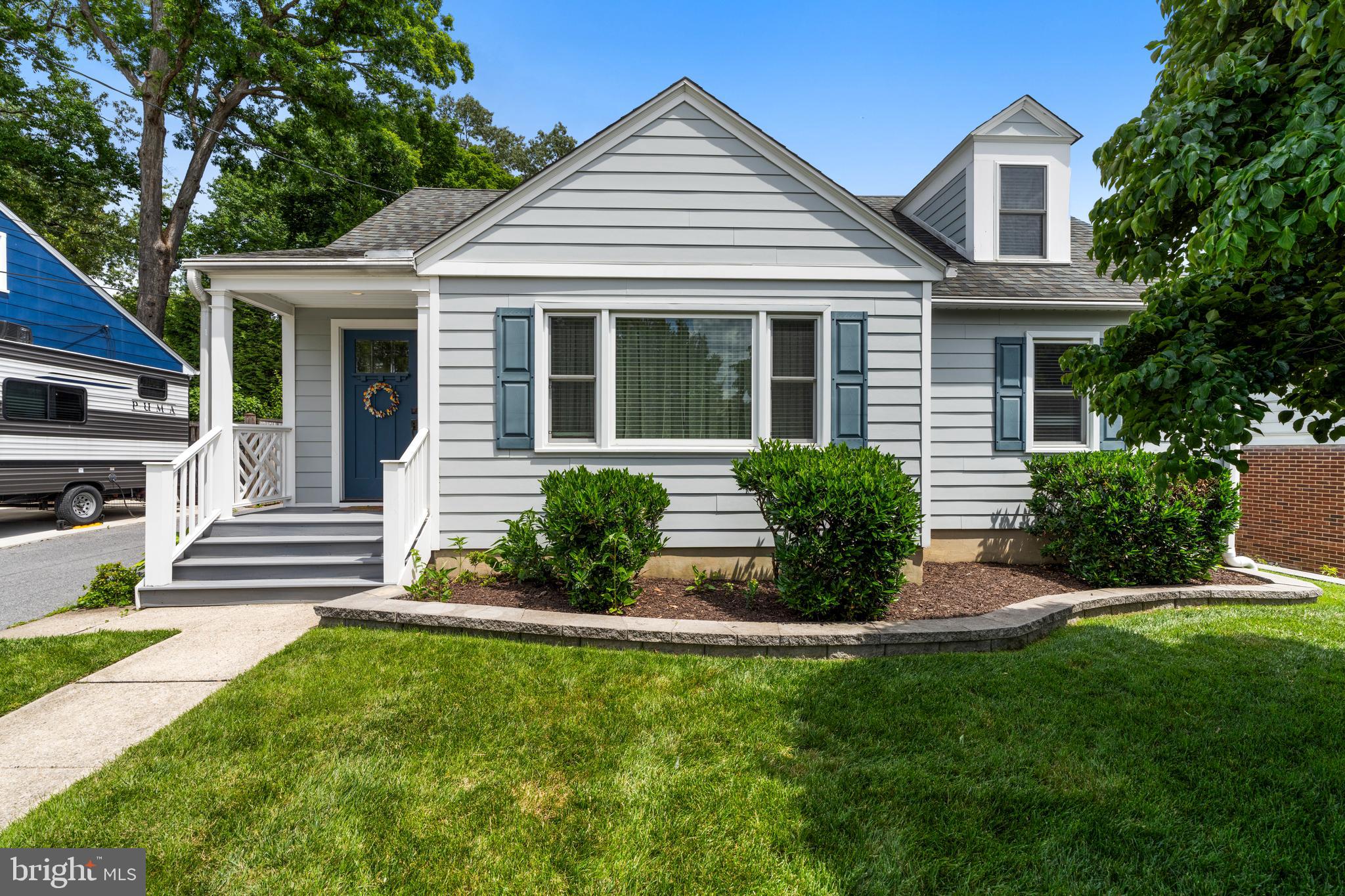 OAK LODGE - Residential