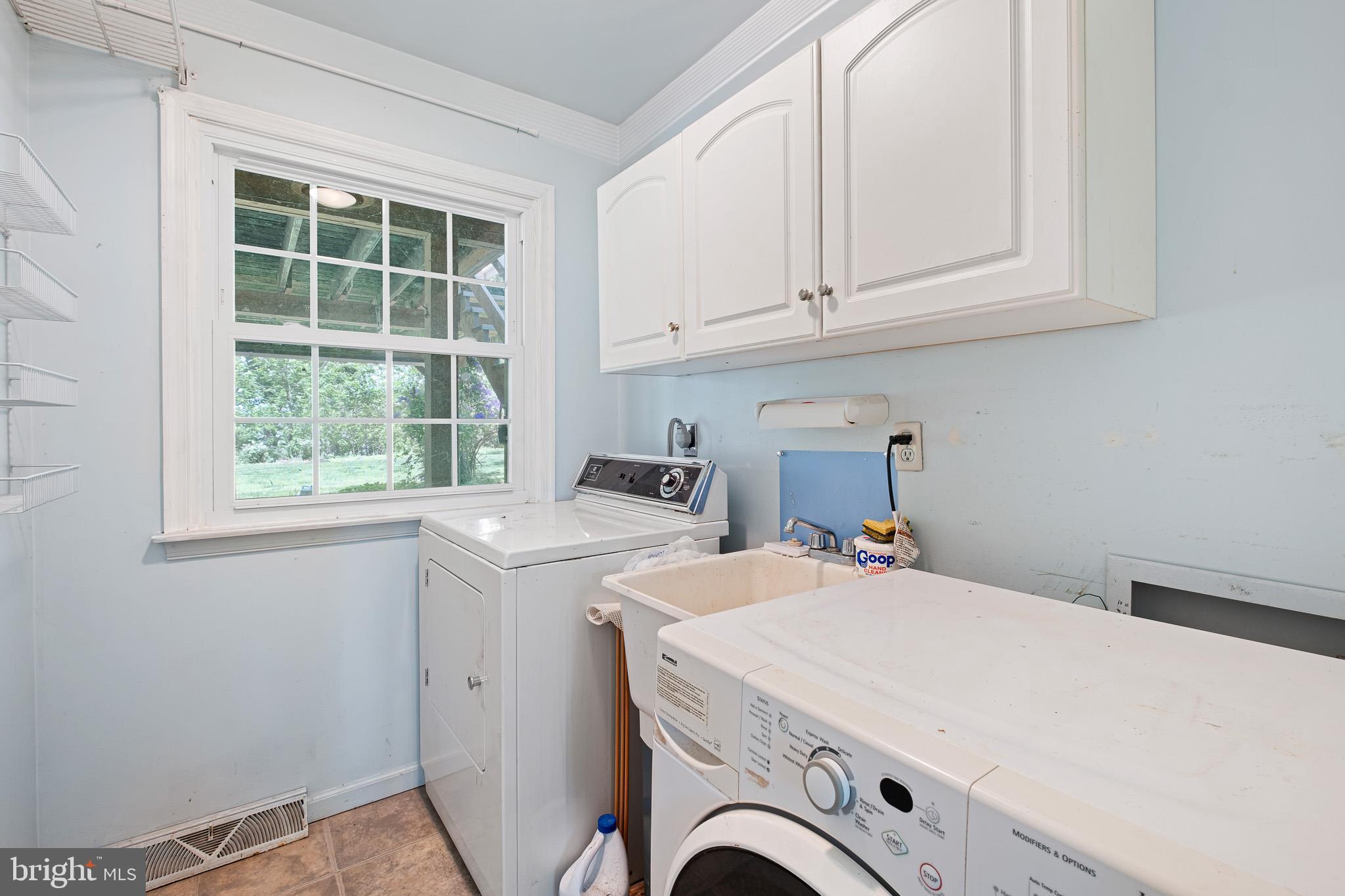 CHESAPEAKE ISLE - Residential