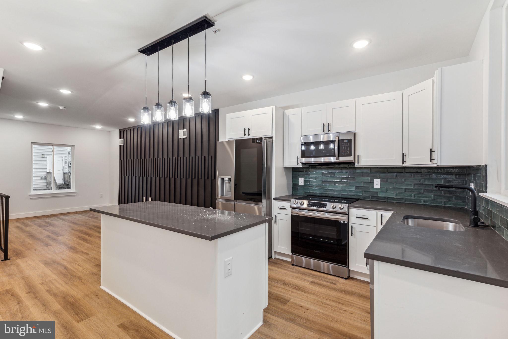 NORRIS SQUARE - Residential