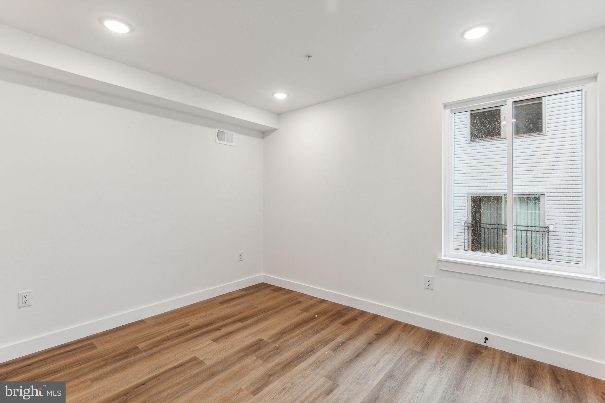 NORRIS SQUARE - Residential