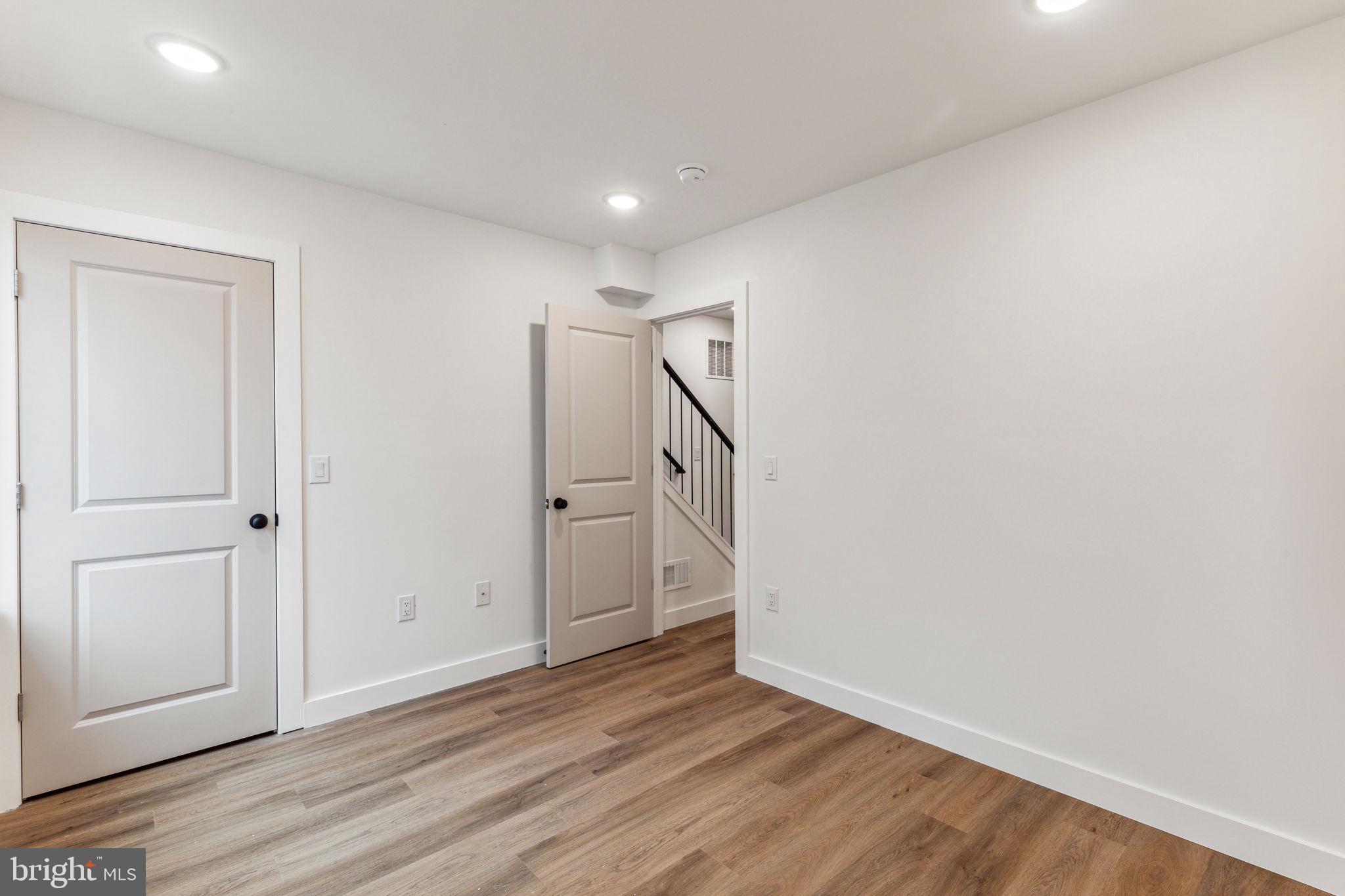 NORRIS SQUARE - Residential