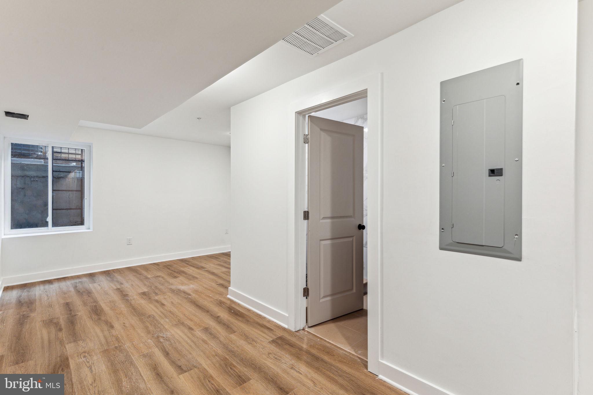 NORRIS SQUARE - Residential