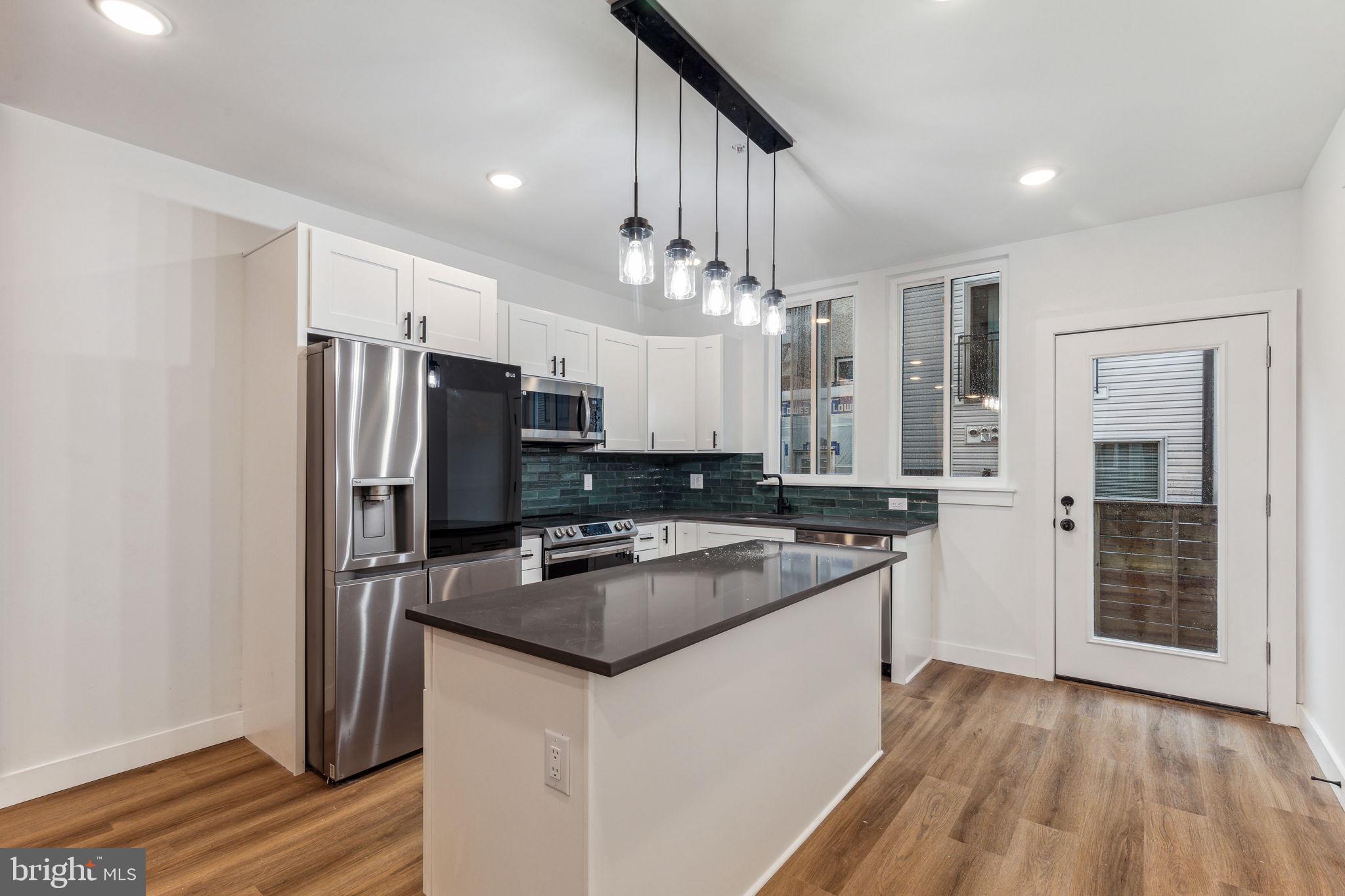 NORRIS SQUARE - Residential