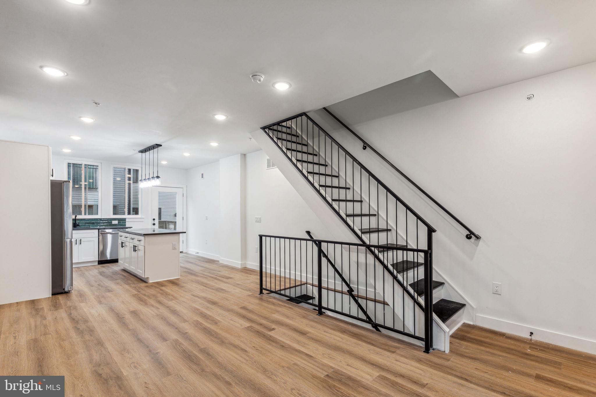NORRIS SQUARE - Residential