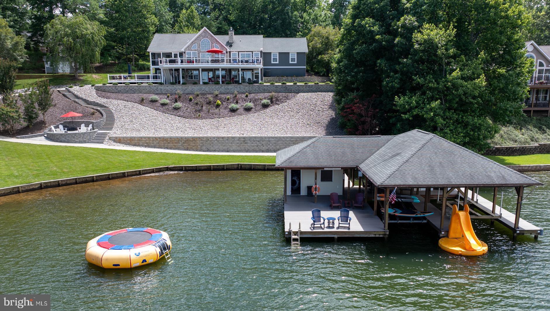 MYSTIC POINTE - Residential