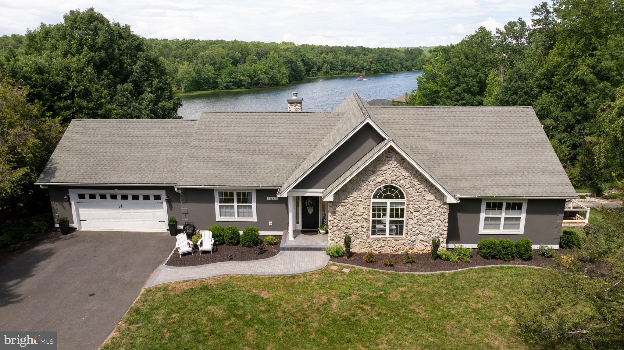 MYSTIC POINTE - Residential