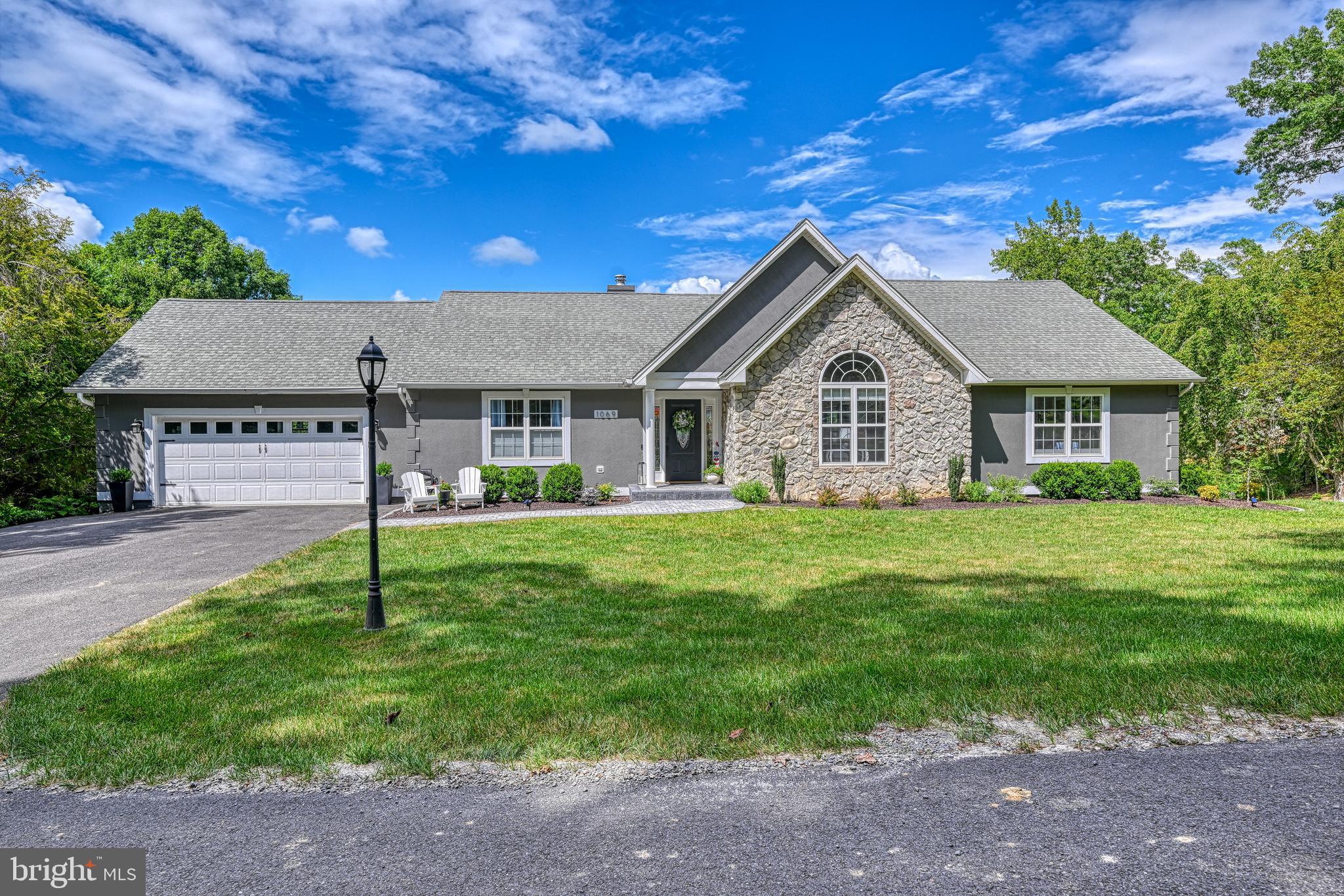MYSTIC POINTE - Residential