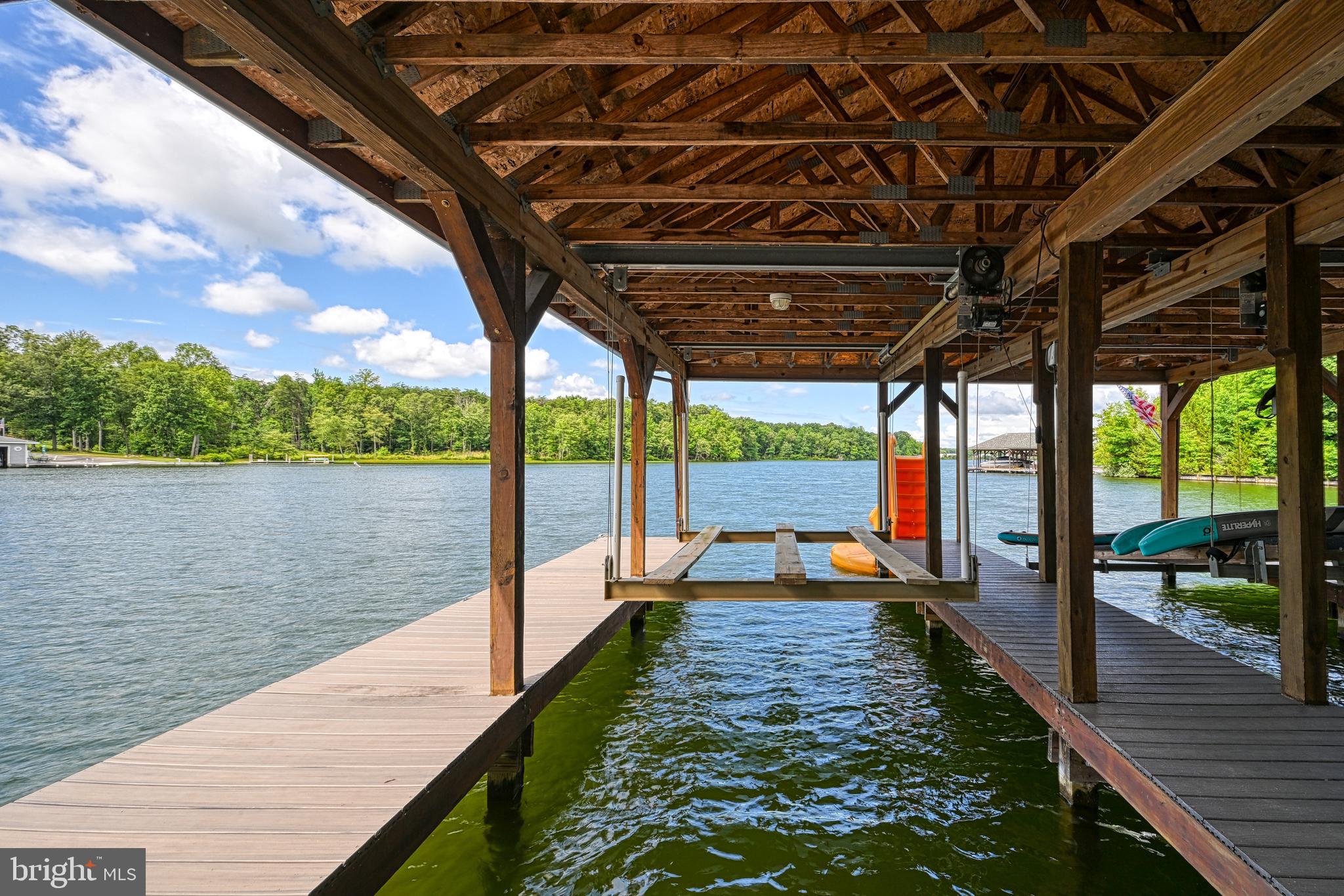 MYSTIC POINTE - Residential