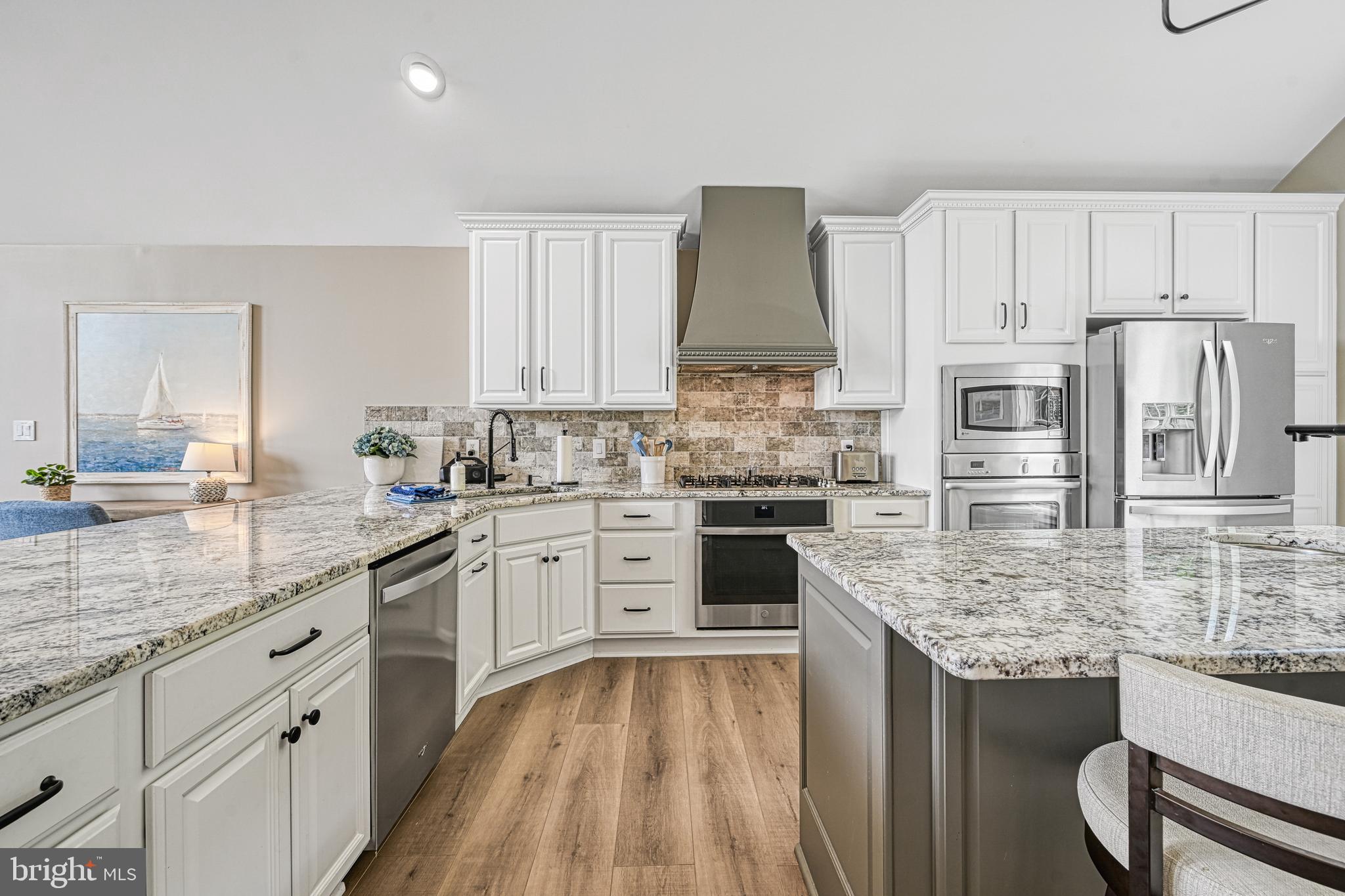 MYSTIC POINTE - Residential