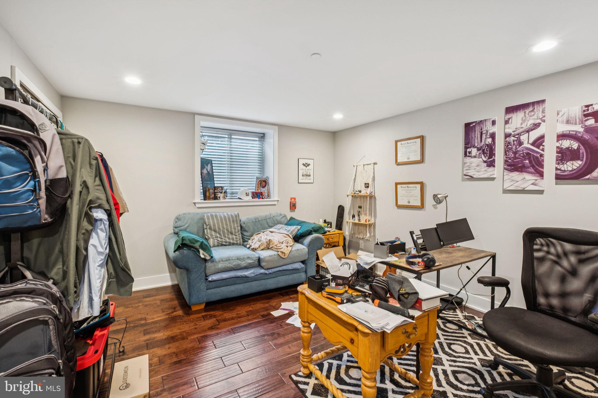 ART MUSEUM AREA - Residential Income
