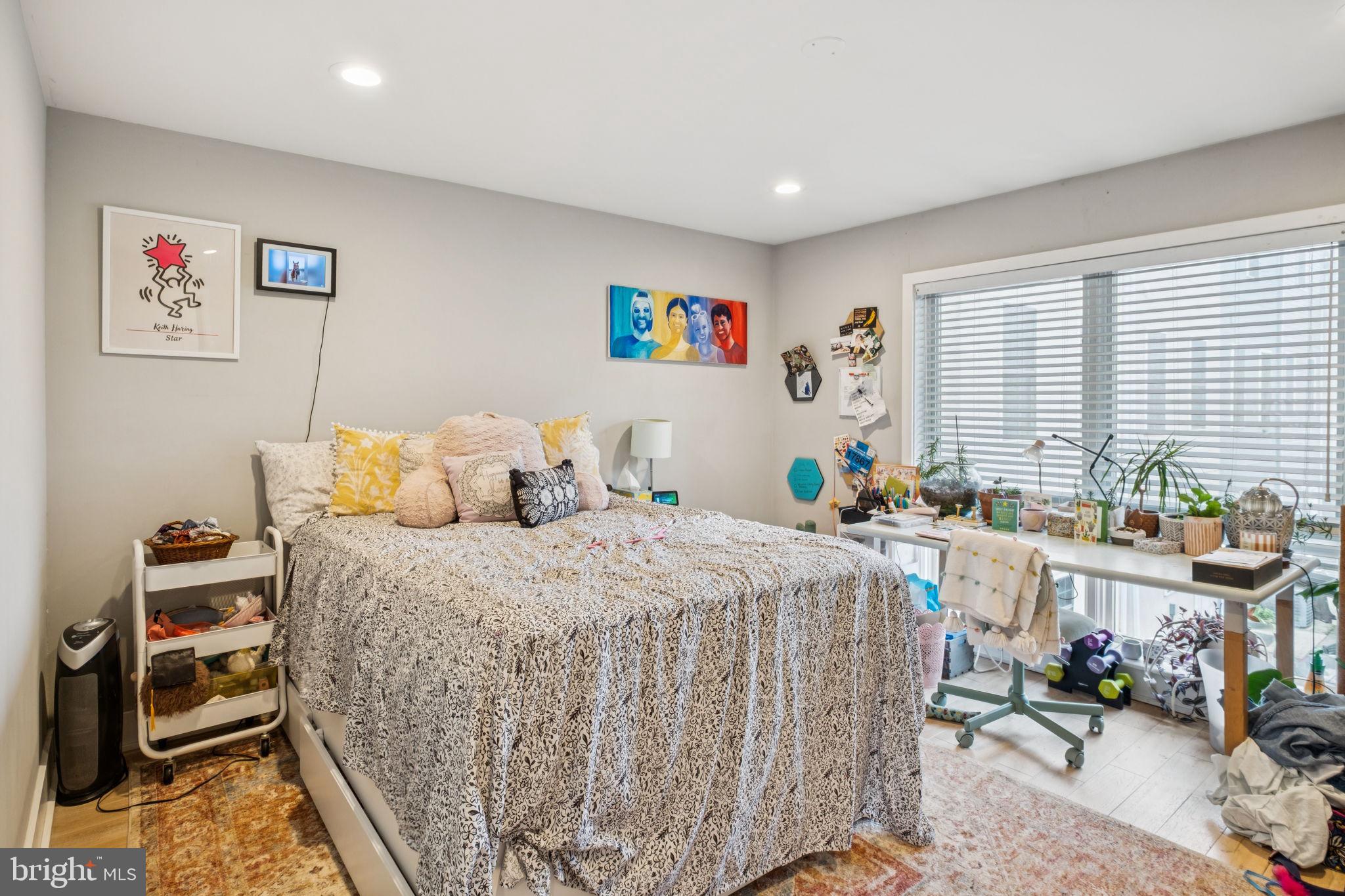 ART MUSEUM AREA - Residential Income