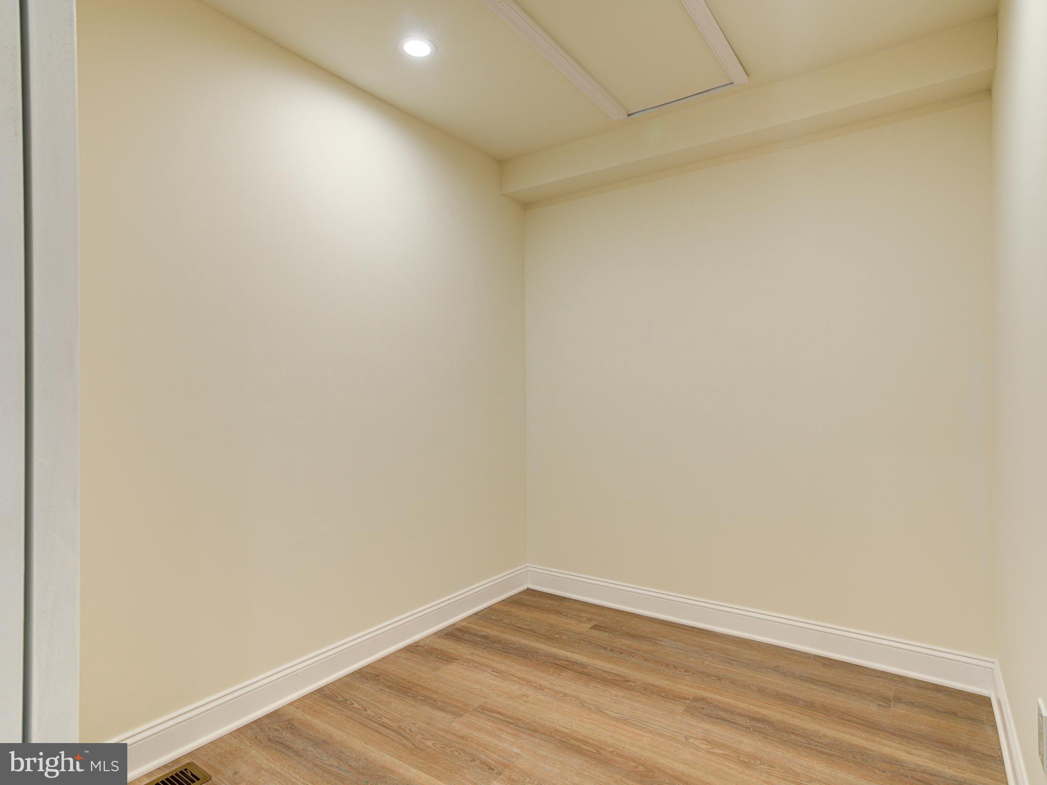 FISHTOWN - Residential Lease