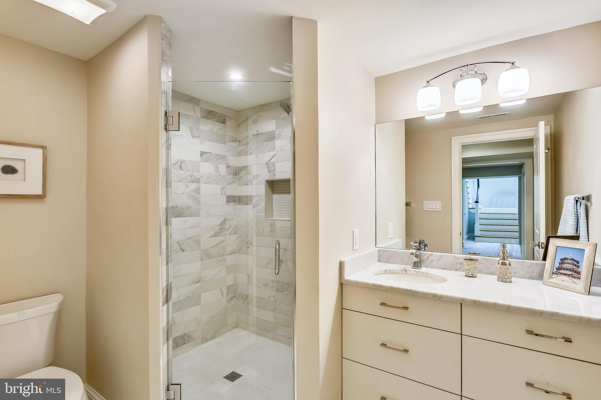 CHEVY CHASE - Residential
