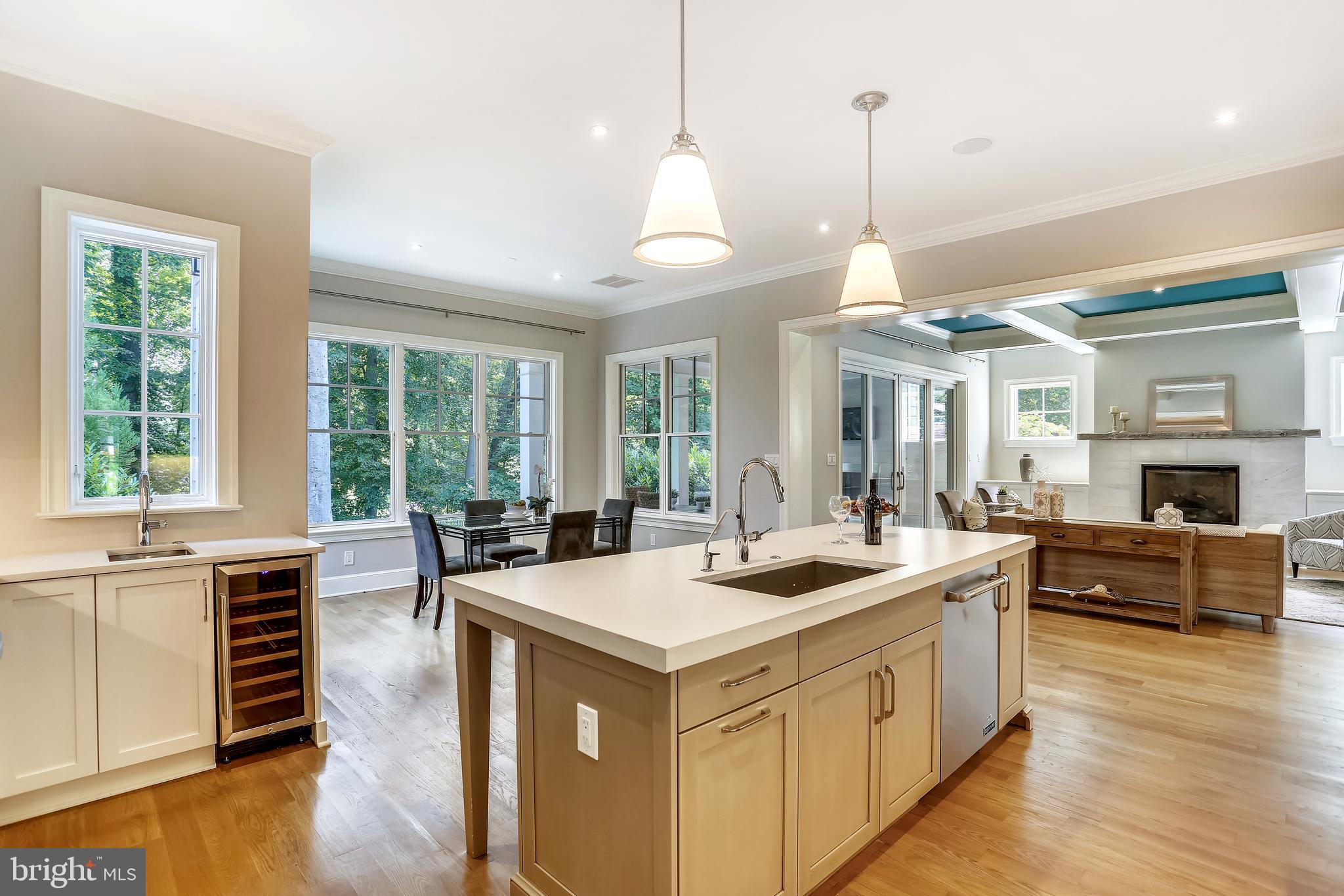 CHEVY CHASE - Residential