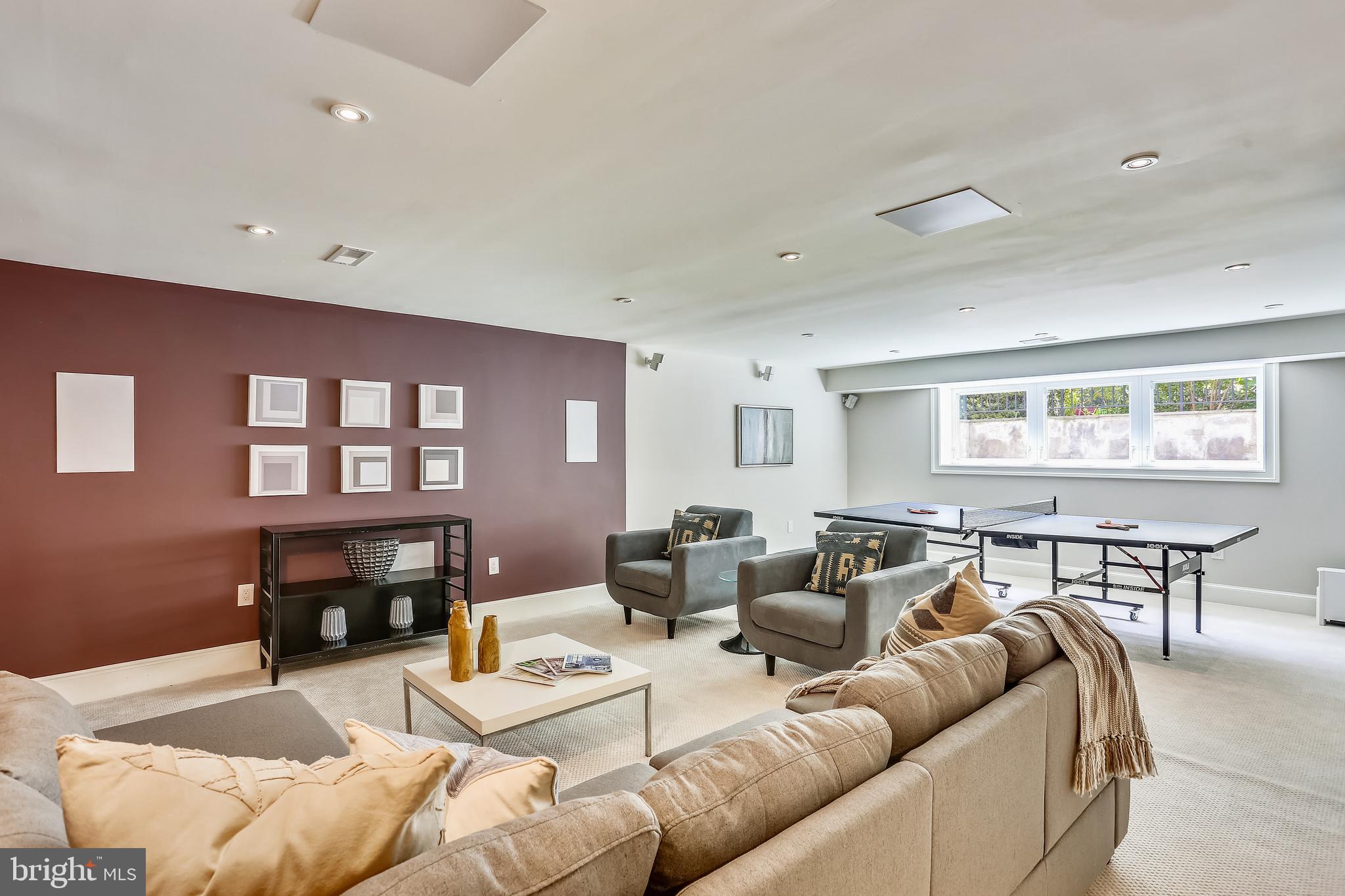CHEVY CHASE - Residential