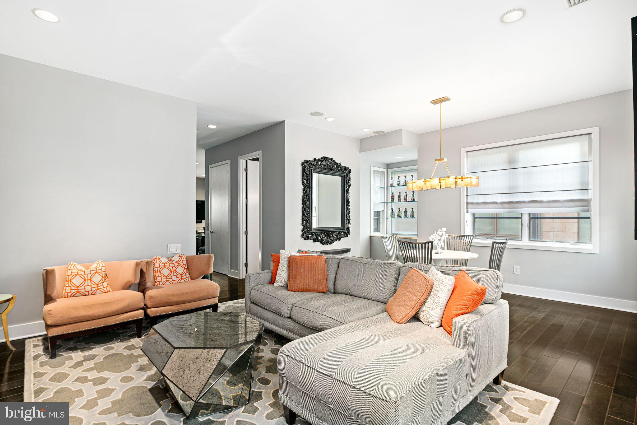 AVENUE OF THE ARTS - Residential