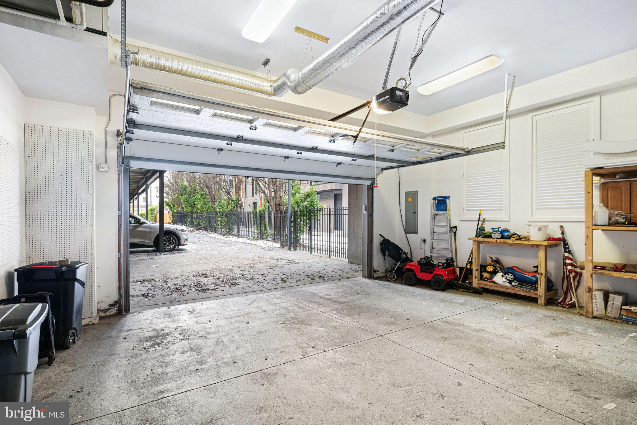 AVENUE OF THE ARTS - Residential