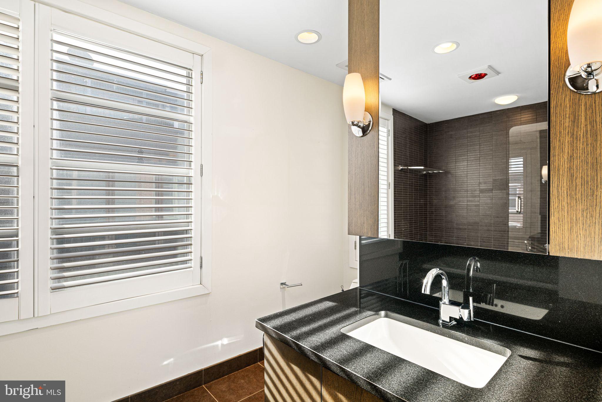AVENUE OF THE ARTS - Residential
