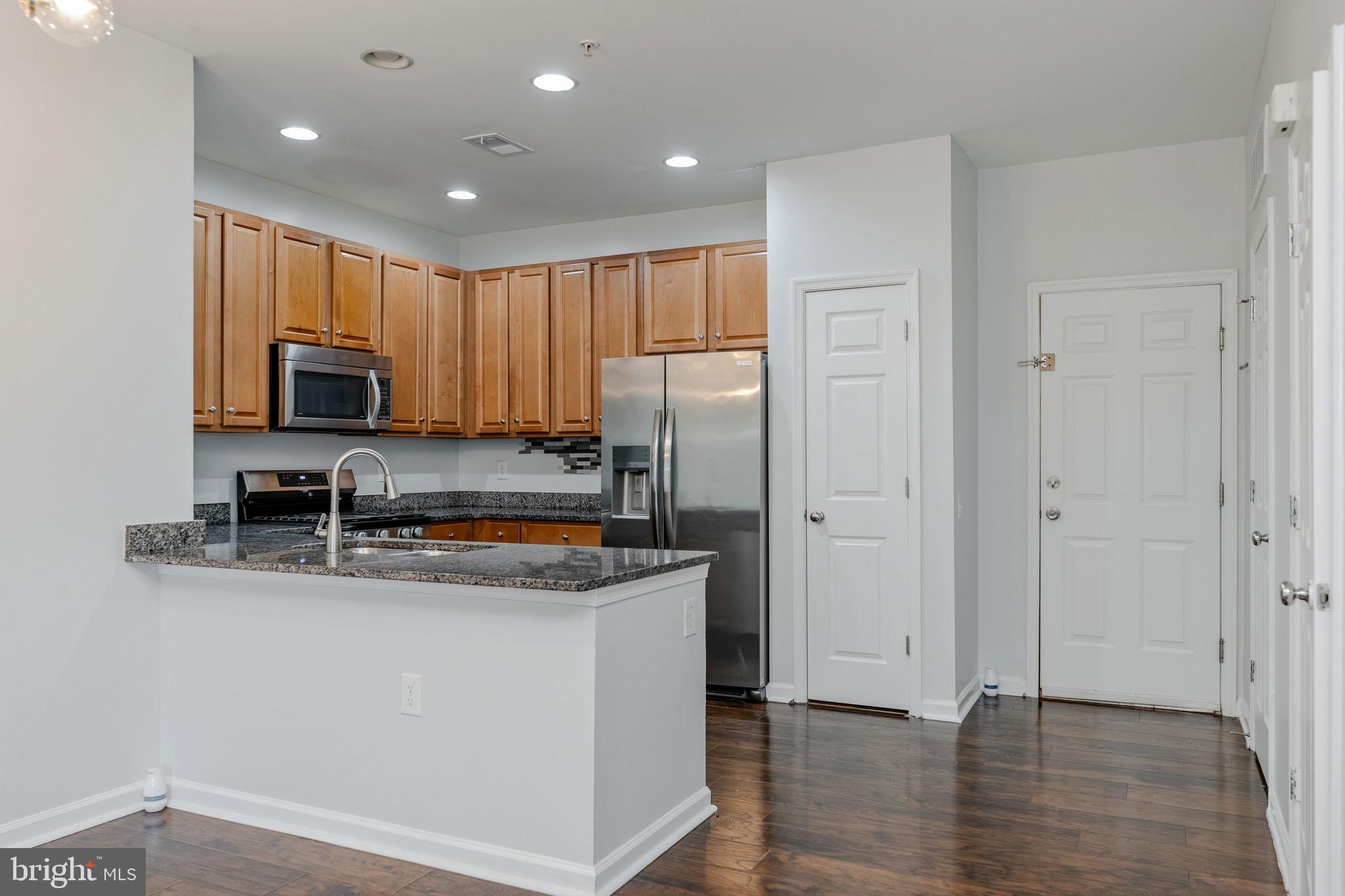 CHERRY HILL CROSSING CONDOMINIUM - Residential