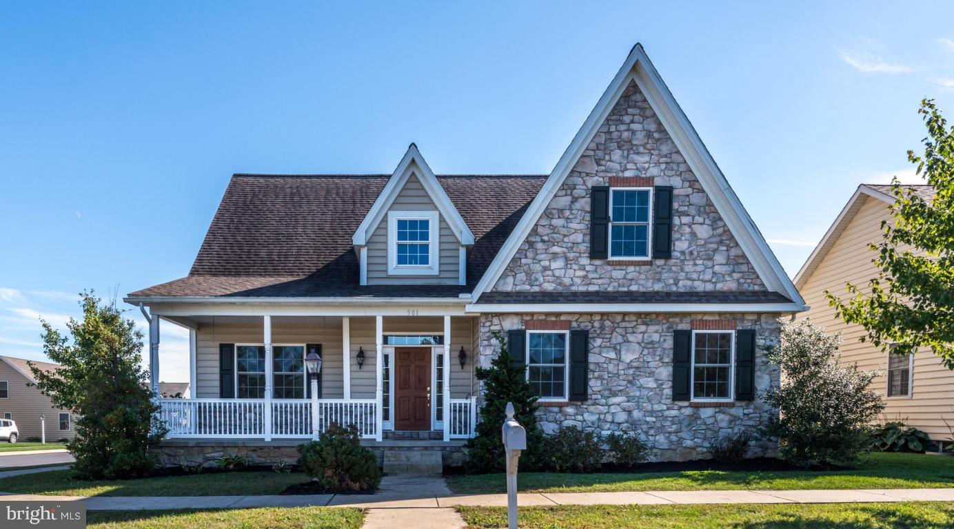 THE EAST MEADOW - Residential